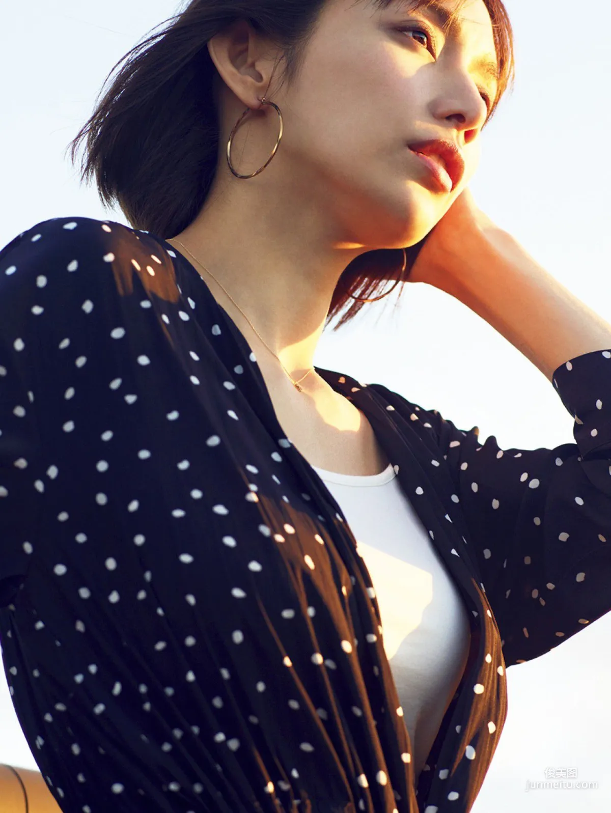 Maki Goto: FRIDAY photo 4