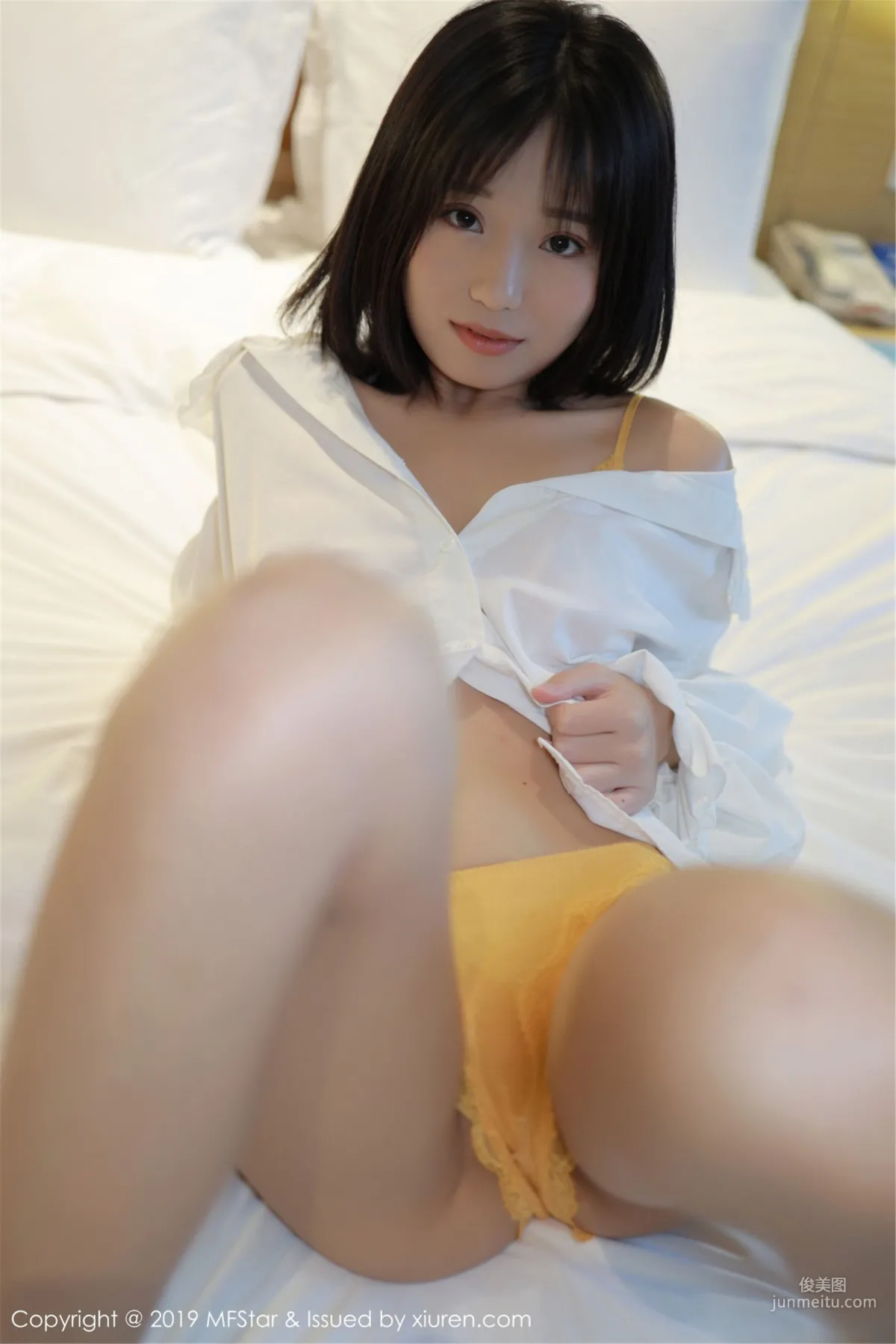 Baileys Xiang'er, Fan Lingerie and White Shirt Series [MFStar] Vol.203 Photo Set photo 32