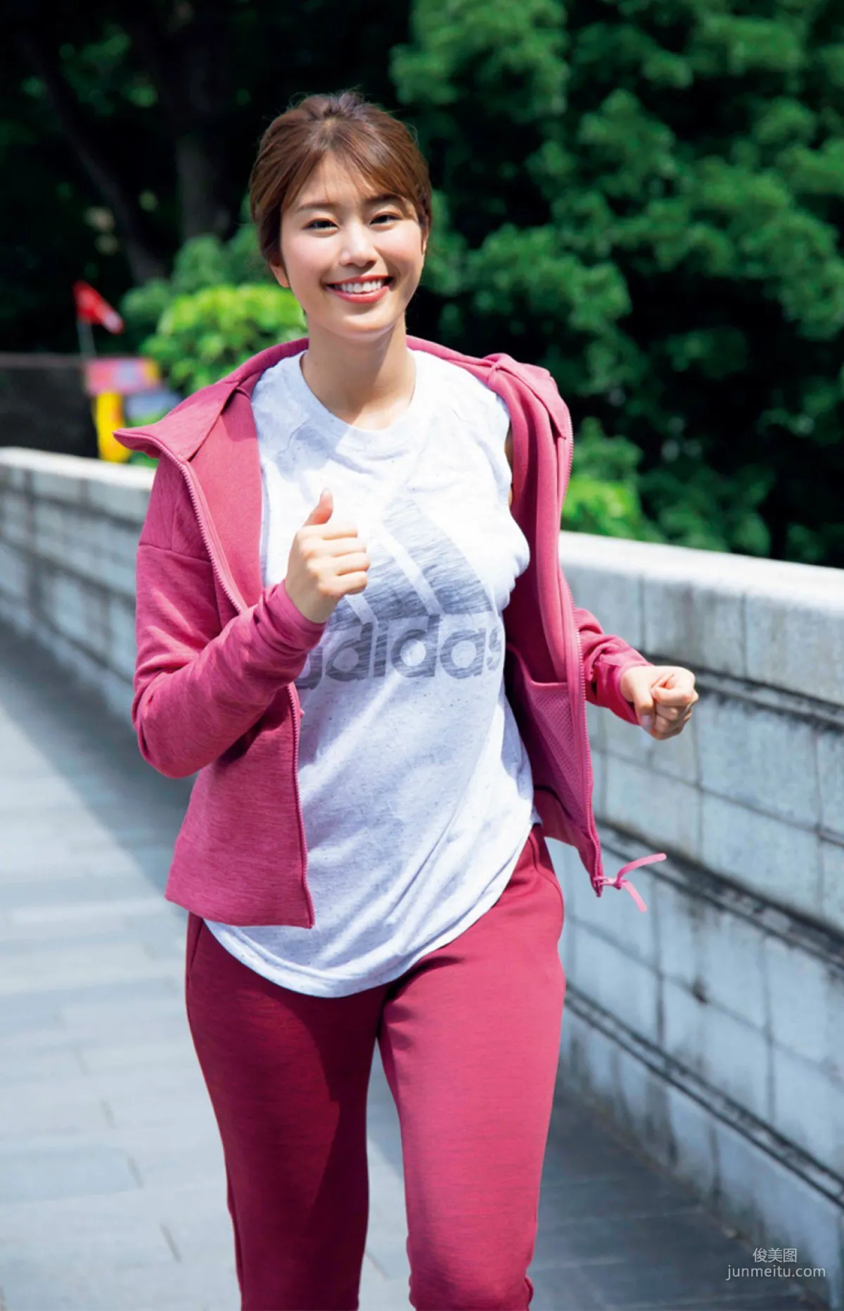 Ami Inamura: FRIDAY photo 5