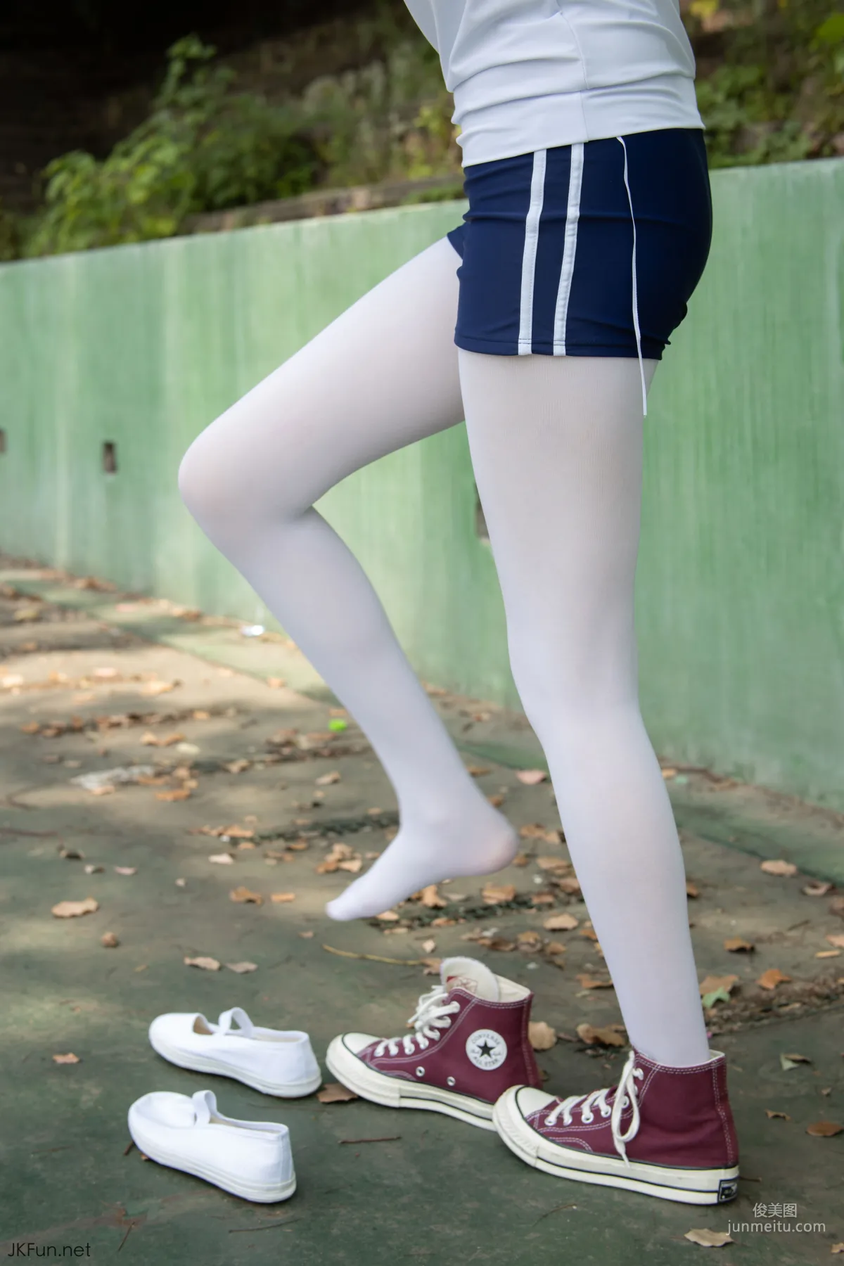 Aika《80D白丝外景体操服》 [森萝财团] 写真集4