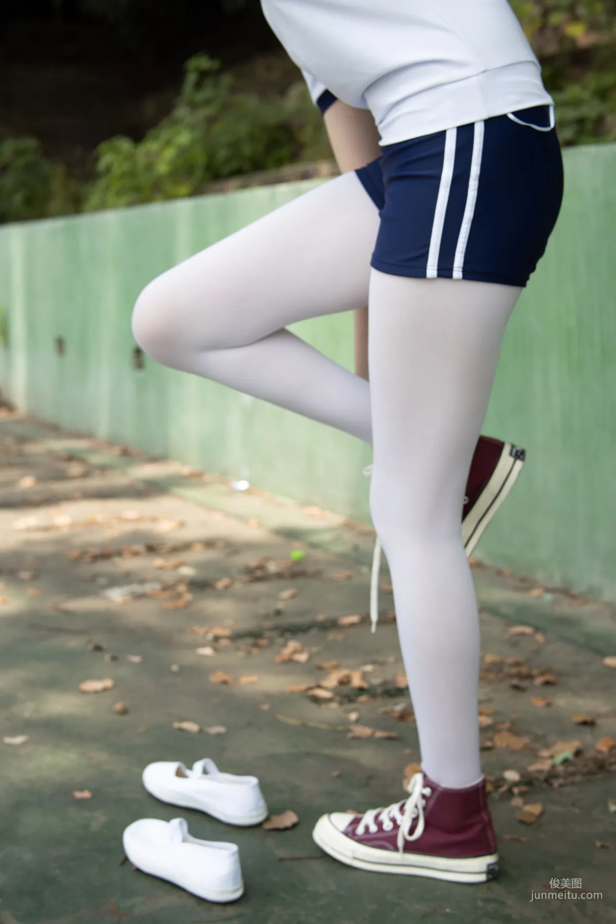 Aika《80D白丝外景体操服》 [森萝财团] 写真集2