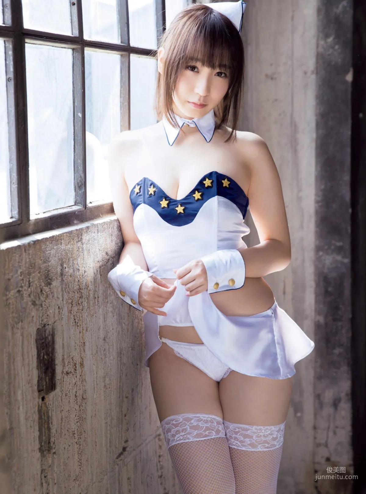 Moe Iori: FRIDAY photo 3