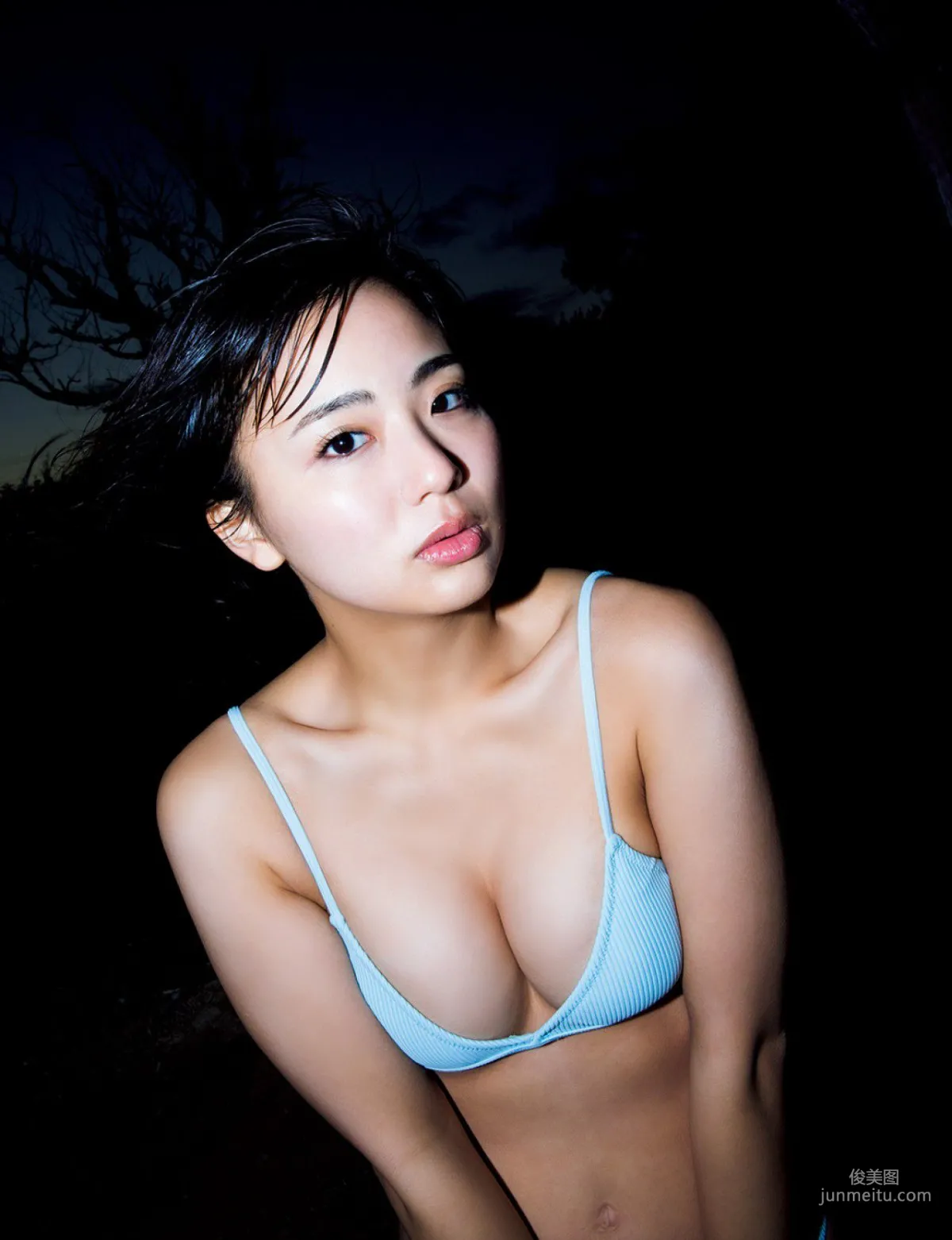 [FRIDAY] Natsumi Hirajima Beyond Nakedness, All Unreleased Cuts! Photos photo 8