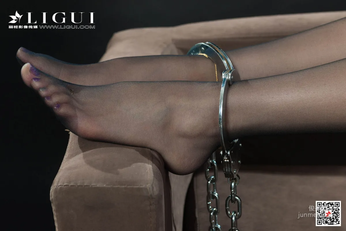 Tu Zi Black Stockings Policewoman Handcuffs [Ligui] Web Beauty Photo Set photo 47