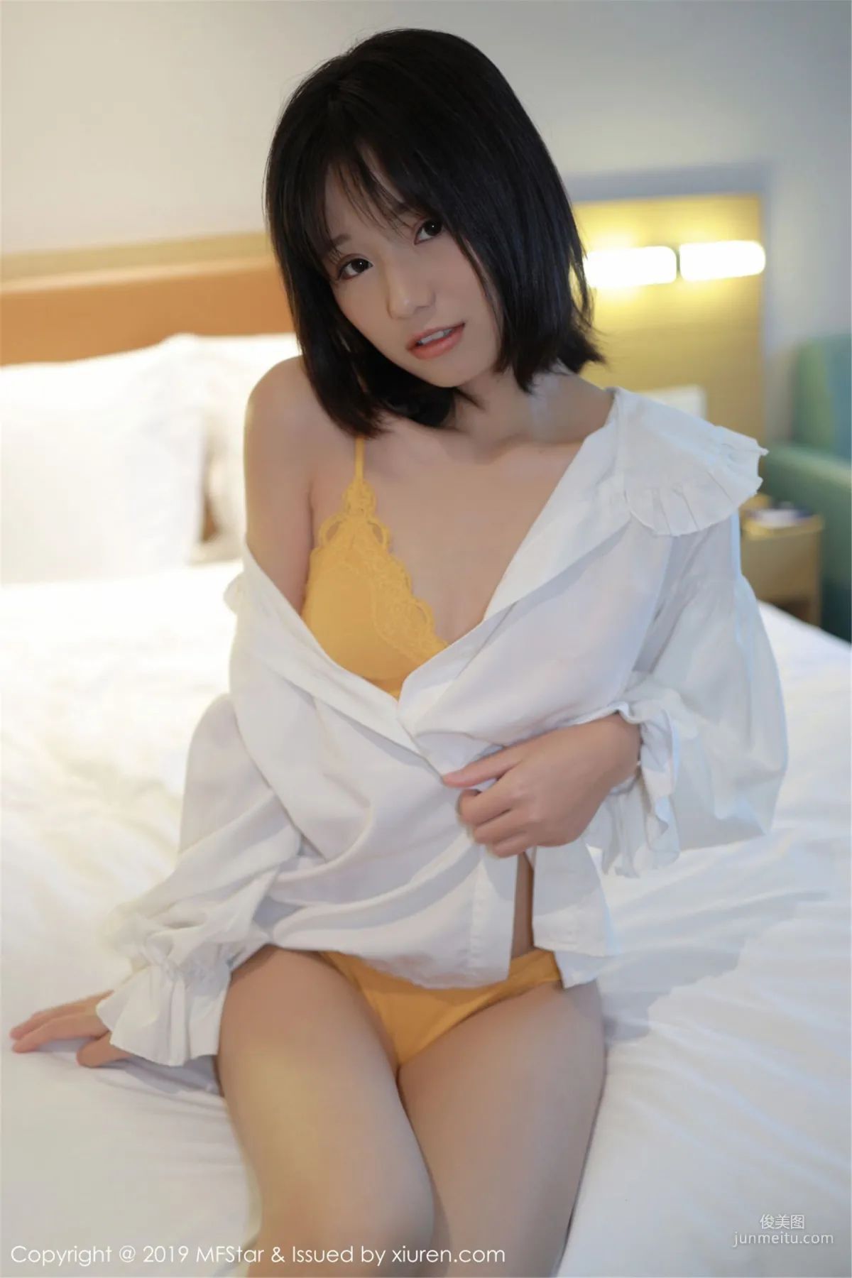Baileys Xiang'er, Fan Lingerie and White Shirt Series [MFStar] Vol.203 Photo Set photo 38