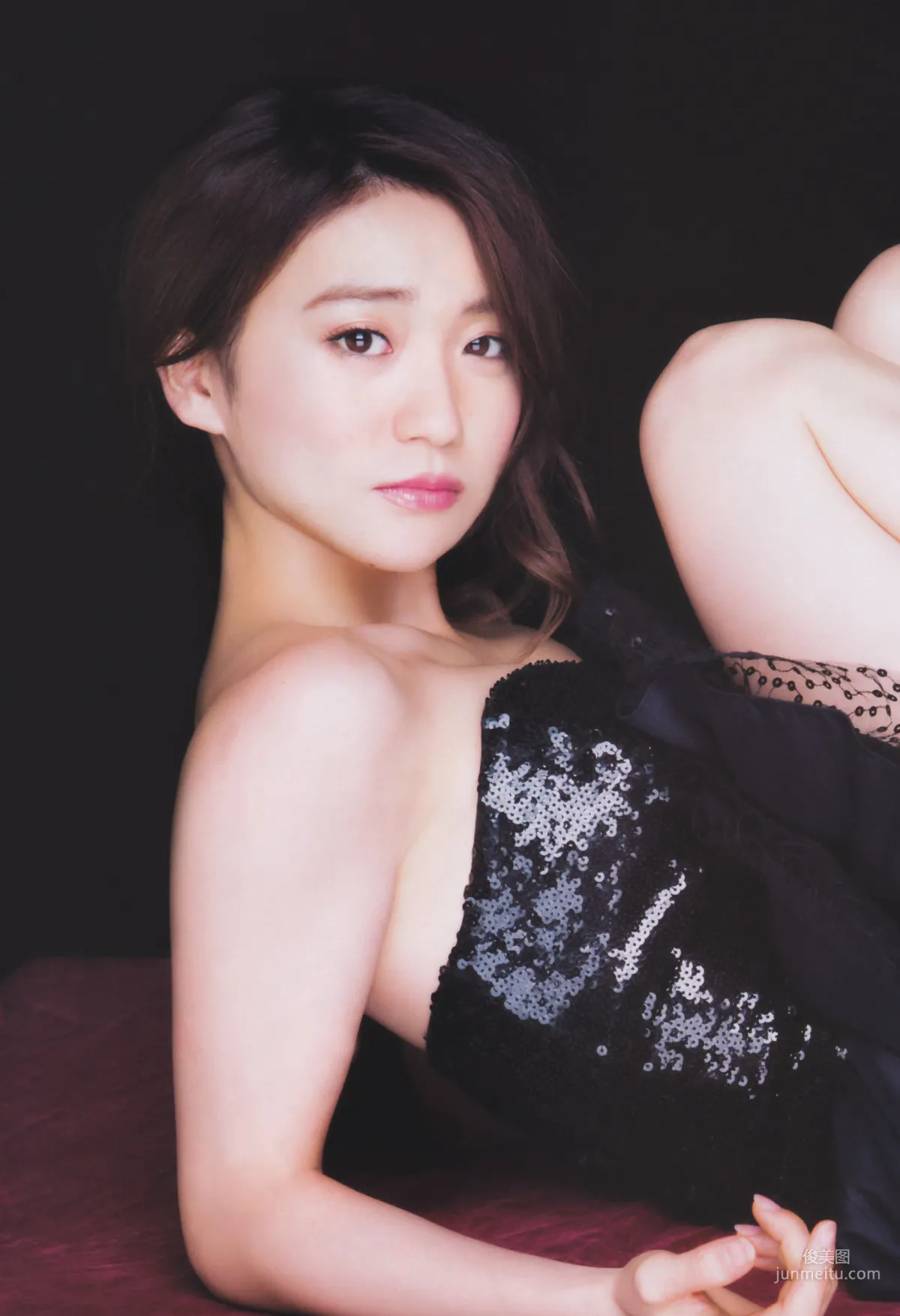 Yuko Oshima: Weekly Big Comic Spirits photo 7