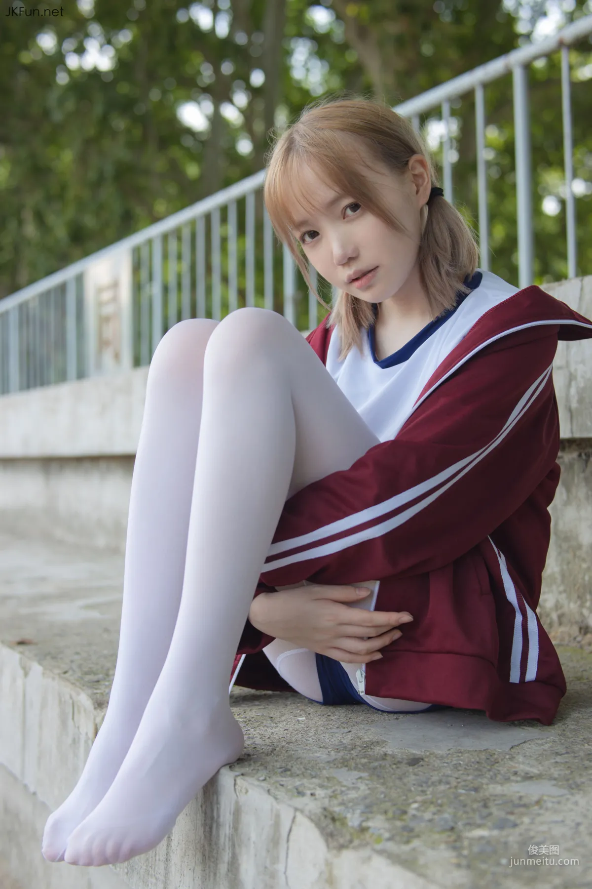 Aika《80D白絲外景體操服》 [森蘿财團] 寫真集 31