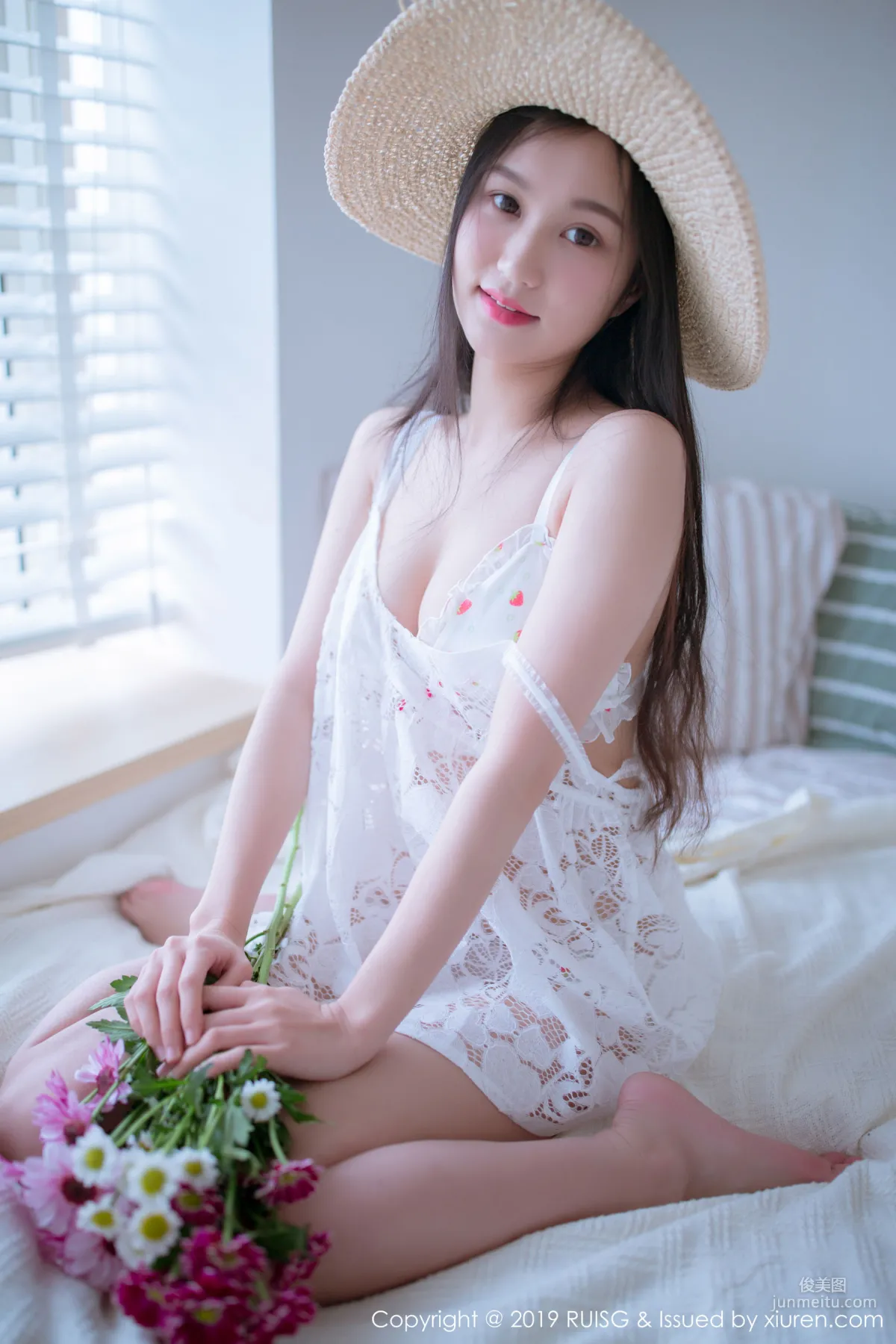 Shenzi Julie Sweet and Lovely Straw Hat Girl in Private Shoot Series [MICAT] Vol.068 Photo Set photo 16