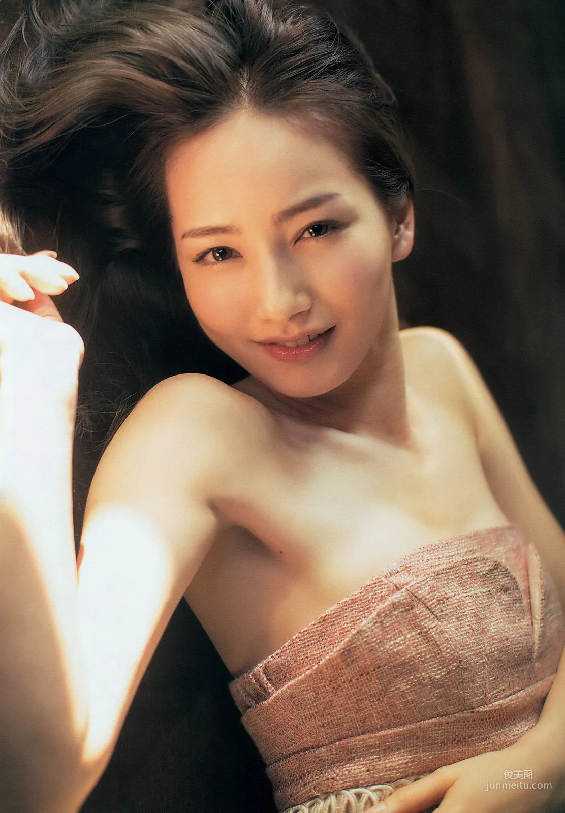 Mai Tsujimoto: Weekly Big Comic Spirits photo 5