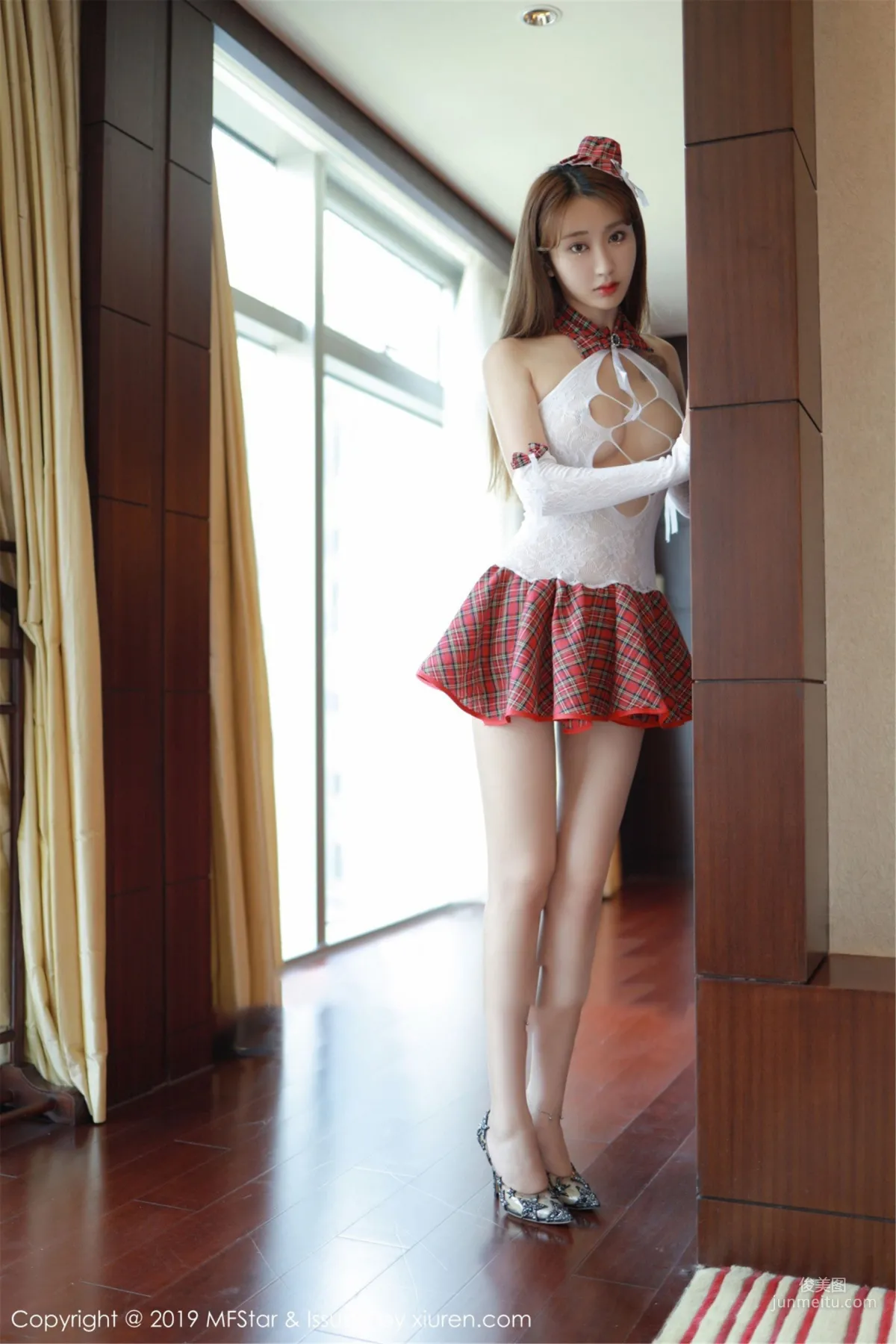 Betty Lin Zixin 《Hollow-Out Lingerie and Plaid Skirt Temptation》 [MFStar] Vol.208 Photo Set photo 13