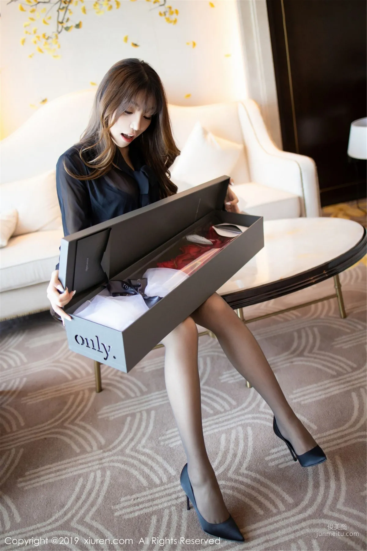 Zhizhi Booty Sexy Curves Bonus [XiuRen] No.1579 Photo Set photo 9