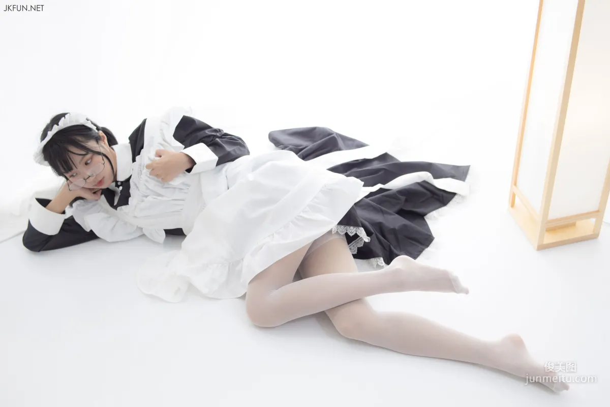 《女仆眼鏡妹》 [森蘿财團] 寫真集 81