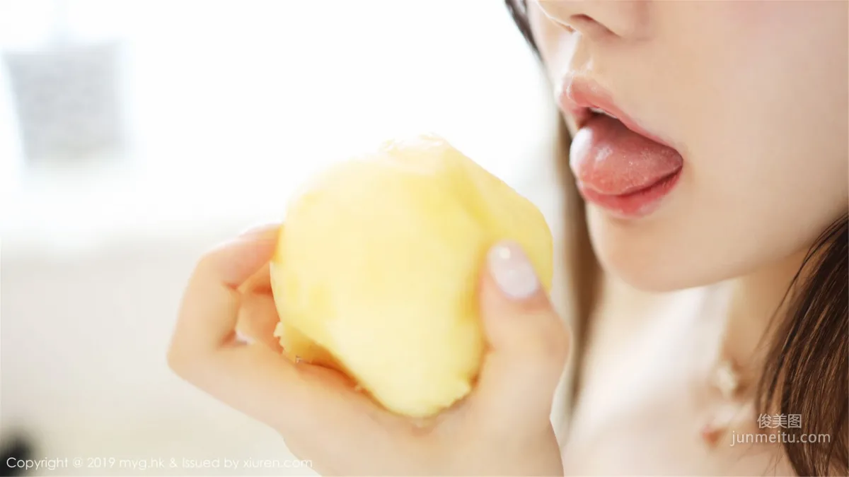 Mini Dameng Meng Beautiful Breasts Spilling Out Under a Three-Point Bikini [MyGirl] Vol.371 Photo Set photo 64