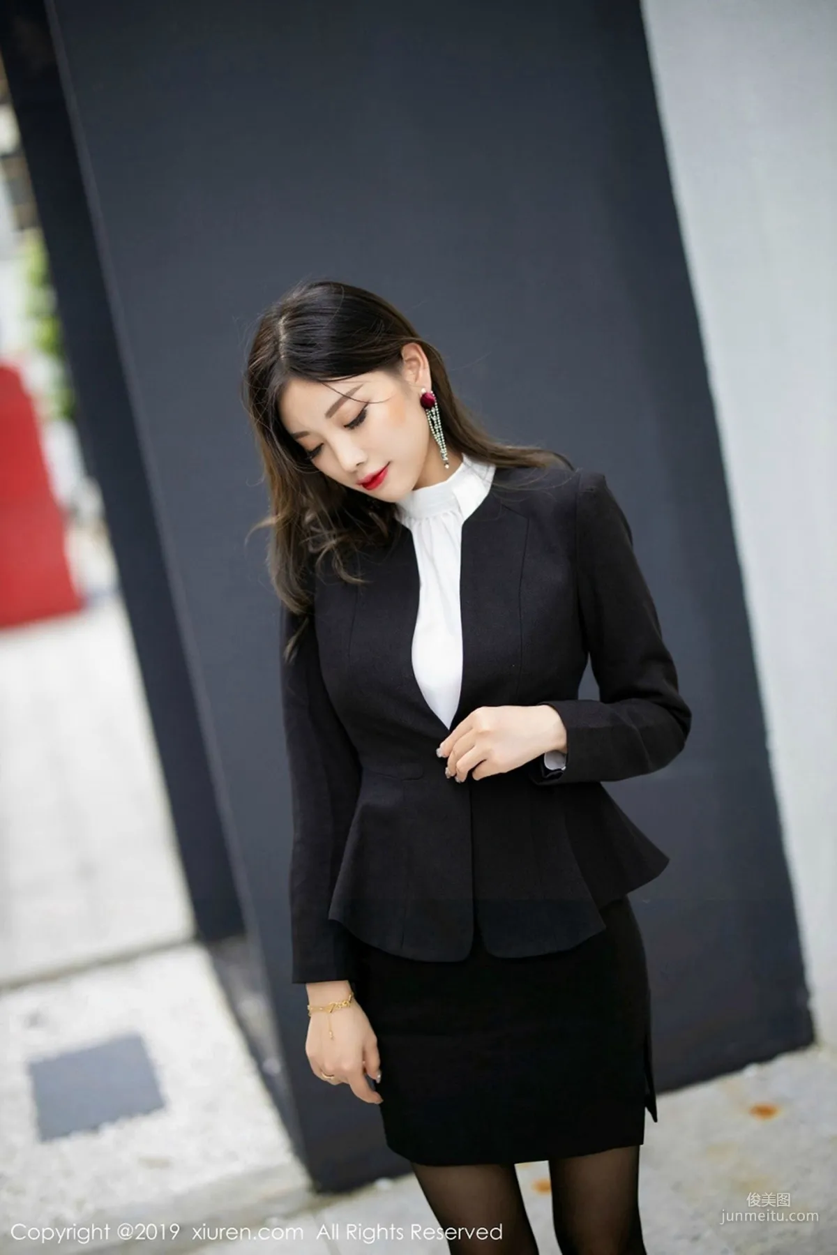 Yang Chenchen sugar "Secretary Black Stockings Outfit" [XiuRen] No.1616 Photo Set photo 19