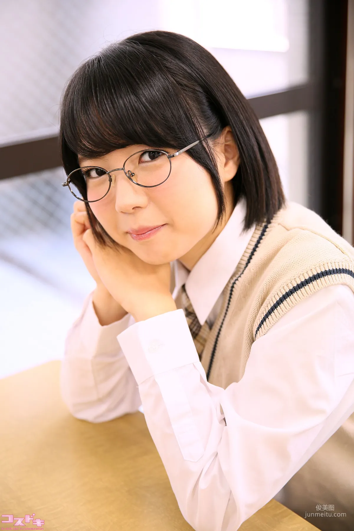 美咲光(美咲ヒカル) misakihikaru_pic_seifukumegane1+2 [Cosdoki] 寫真集 7