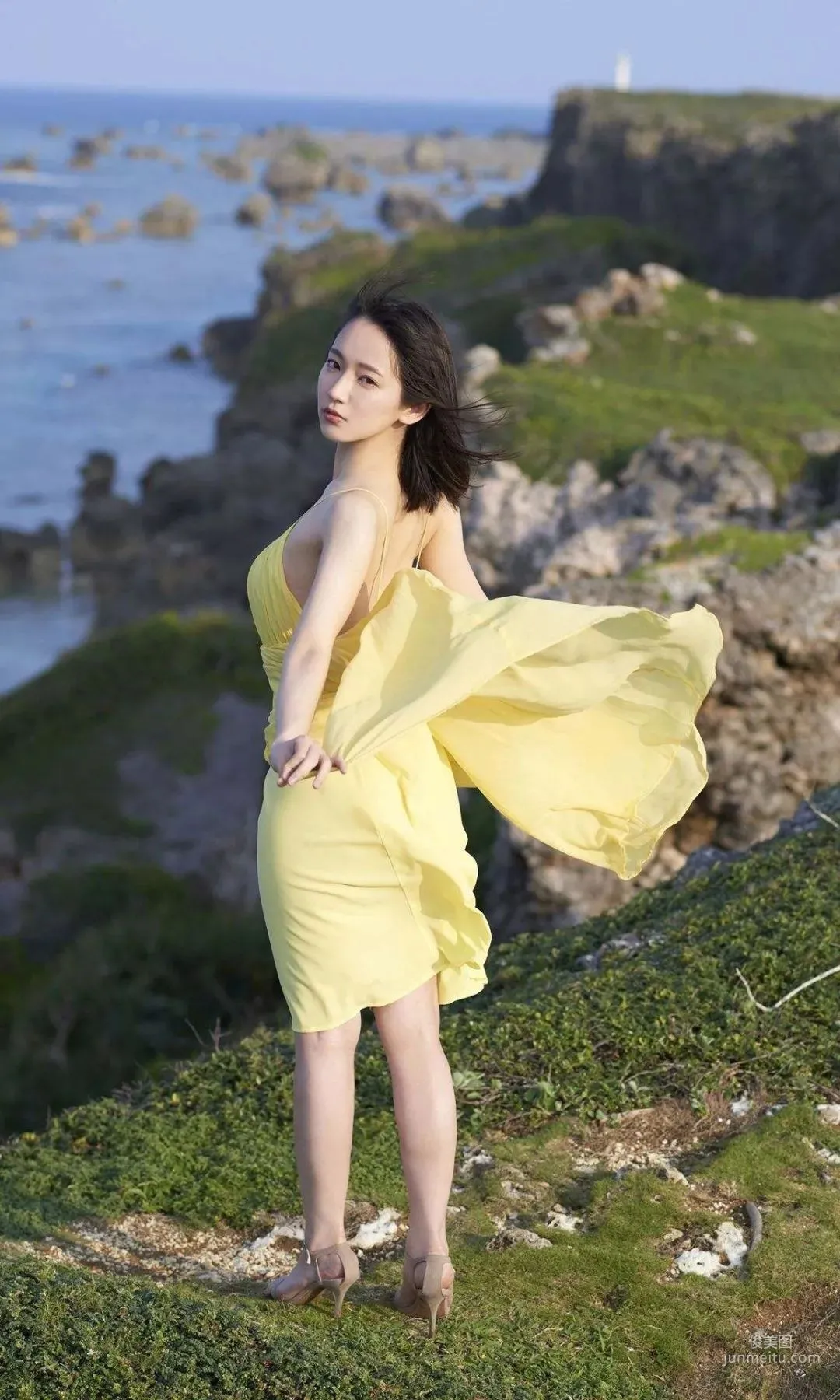吉岡里帆 「ロングロングバケーション」(Kindle版) 写真集52