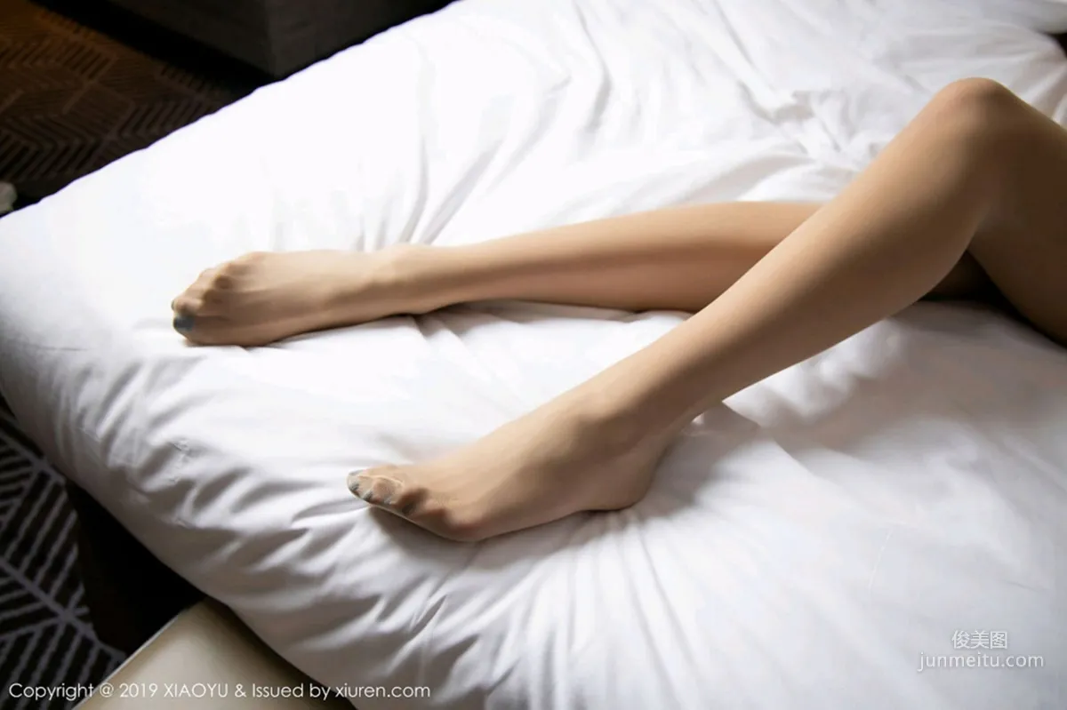 Tian Xincai, Tall and Graceful Figure, Stockings and Beautiful Legs [XIAOYU] Vol.131 Photo Set photo 52