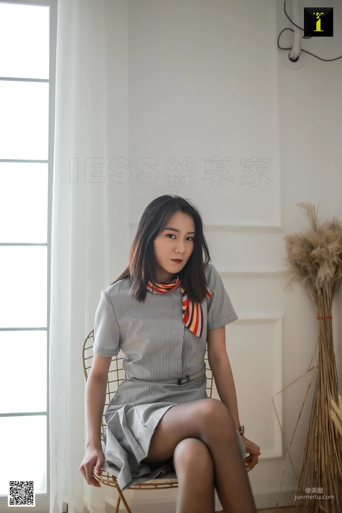 Xiao Shan "The Flight Attendant's Afternoon" [One Thousand and One Nights] Stockings and Legs Photo Set photo 12