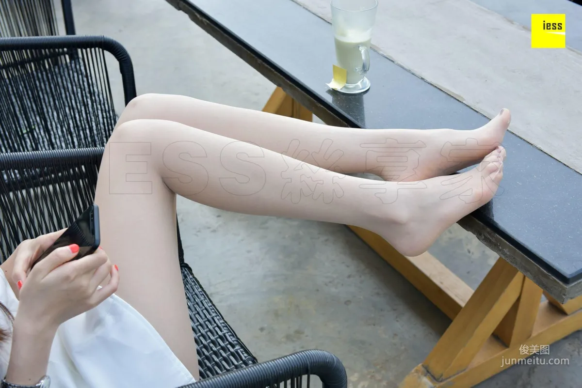 Qi Qi 'Silver Flats and Flesh Stockings' [One Thousand and One Nights] Stockings and Legs Photo Set photo 63