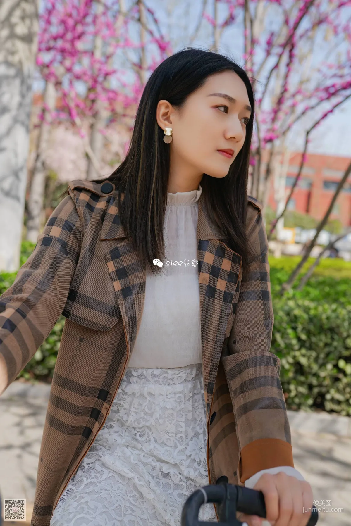 薇薇学姐 《单车上的丝袜》 [丝意SIEE] No.273 写真集2