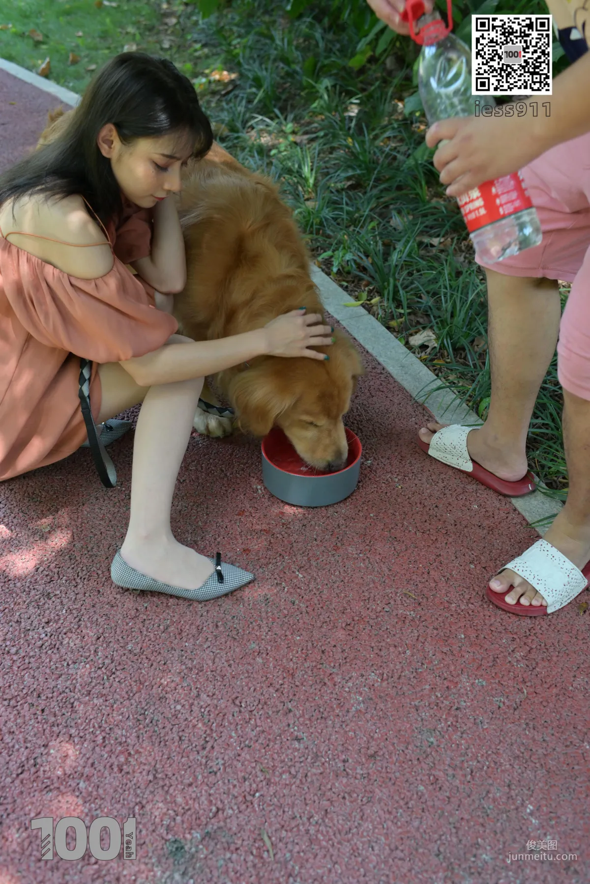 Zhen Zhen, Pets at Home 1 [One Thousand and One Nights] Stockings and Beautiful Legs Photo Set photo 74