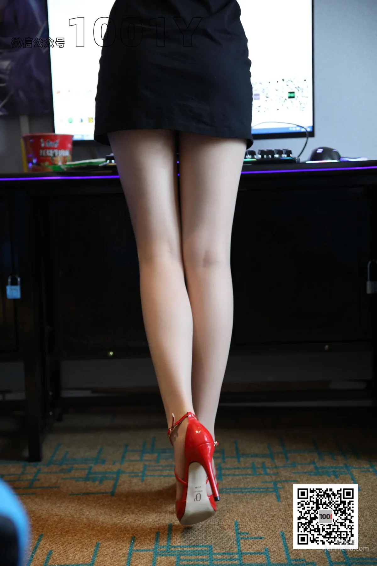 Tui Tui Internet Addiction Girl 2 [One Thousand and One Nights] Stockings and Beautiful Legs Photo Set photo 28