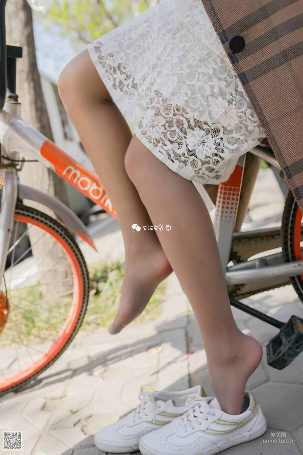 Weiwei Xuejie Stockings on a Bicycle [SIEE] No.273 Photo Set photo 27