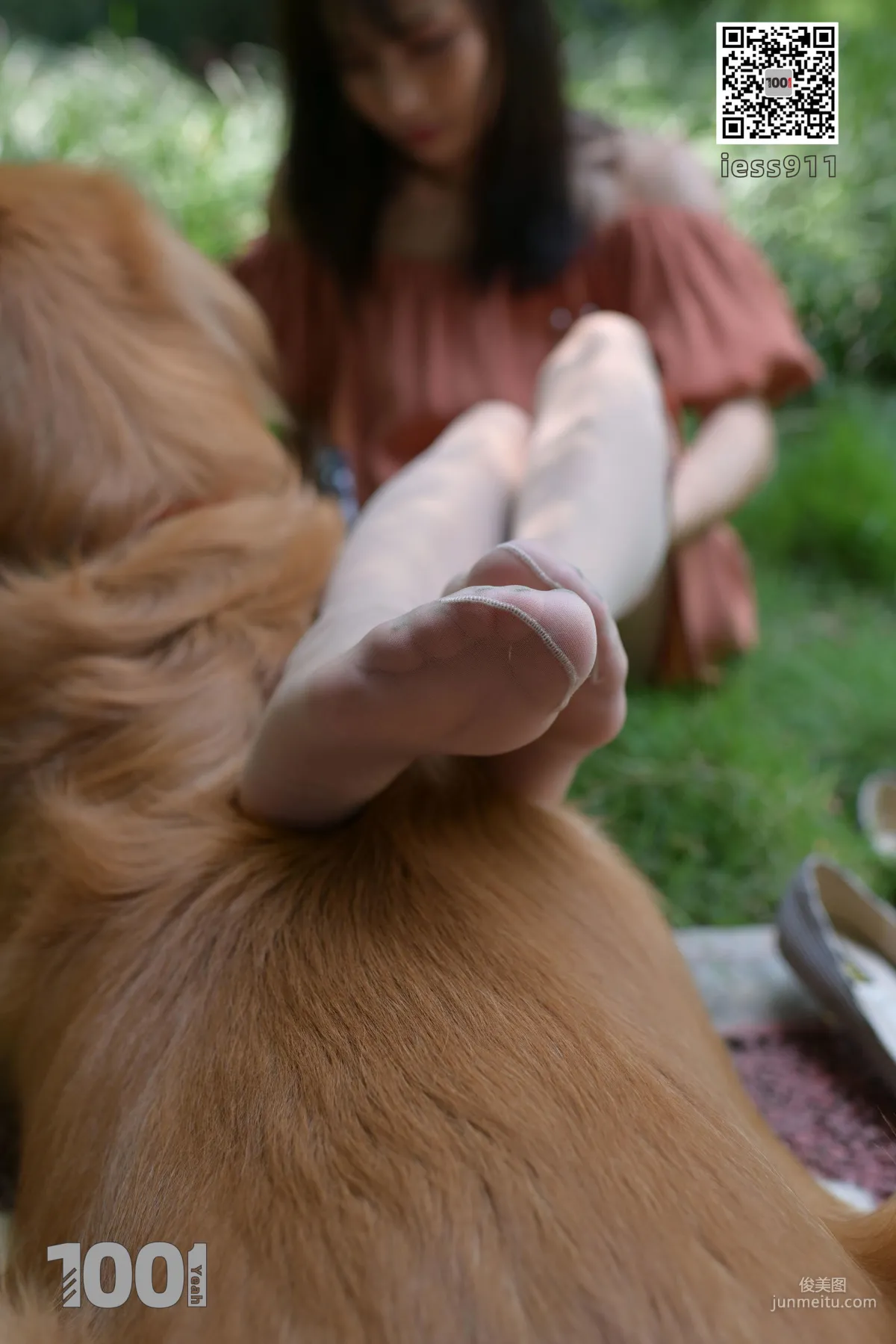Zhen Zhen, Pets at Home 1 [One Thousand and One Nights] Stockings and Beautiful Legs Photo Set photo 49