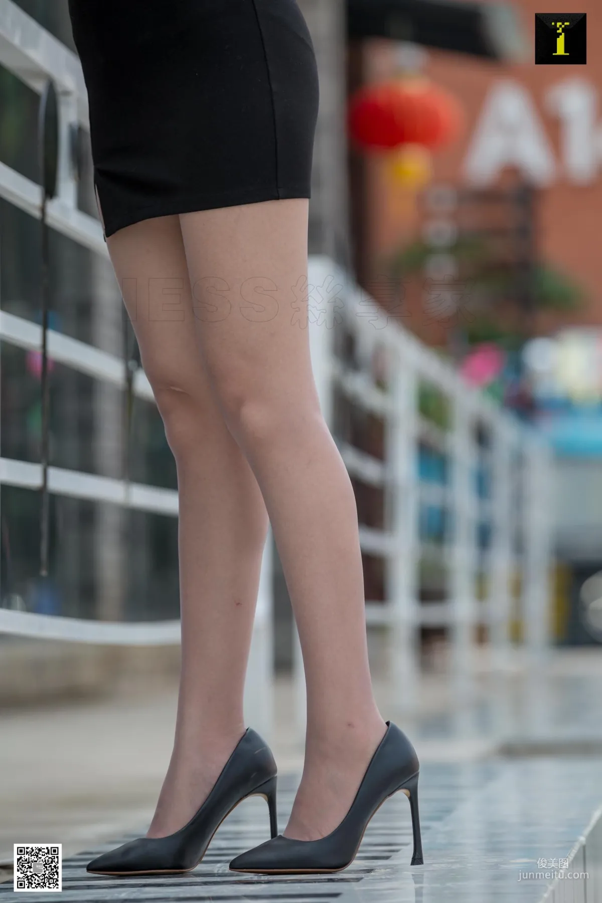 Ke Le "Chance Encounter White-Collar Street Snap" [One Thousand and One Nights] Stockings and Beautiful Legs Photo Set photo 7