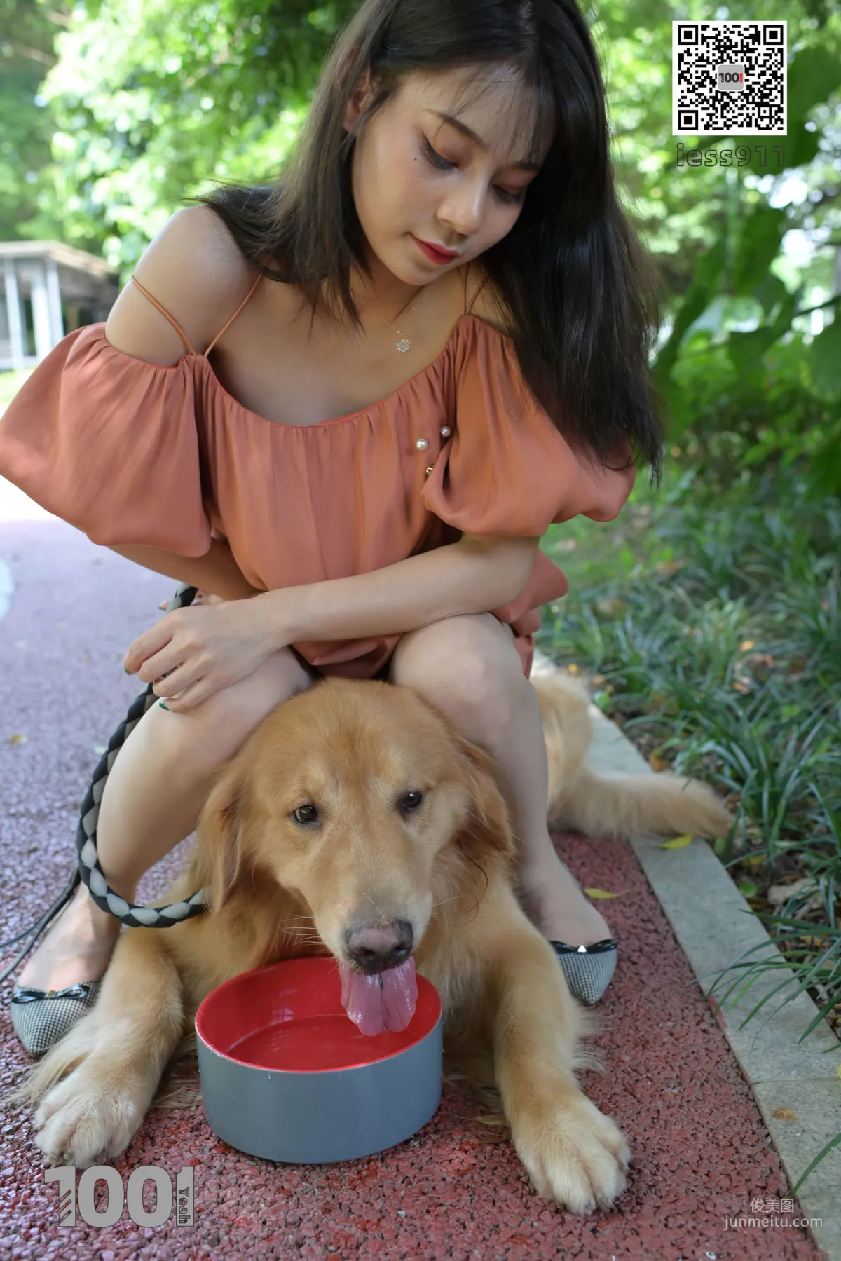 Zhen Zhen, Pets at Home 1 [One Thousand and One Nights] Stockings and Beautiful Legs Photo Set photo 91