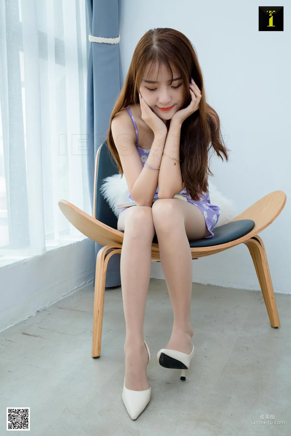 Wan Ping, Wan Ping's Purple Little Flower [One Thousand and One Nights] Beautiful Legs and Silk Feet Photo Set photo 11