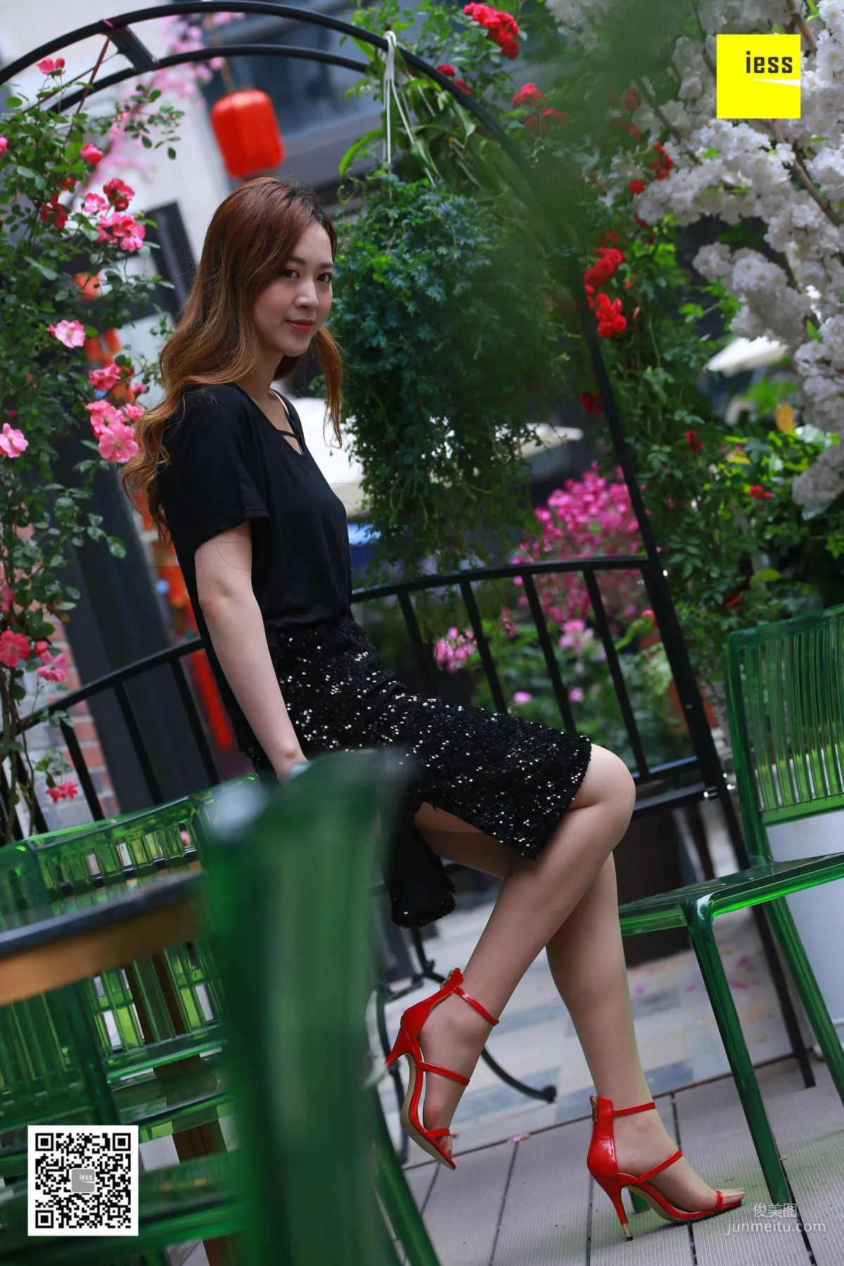 Zi Zi, Beautiful Back Sandals and Nude Stockings [One Thousand and One Nights] Stockings and Beautiful Legs Photo Set photo 78