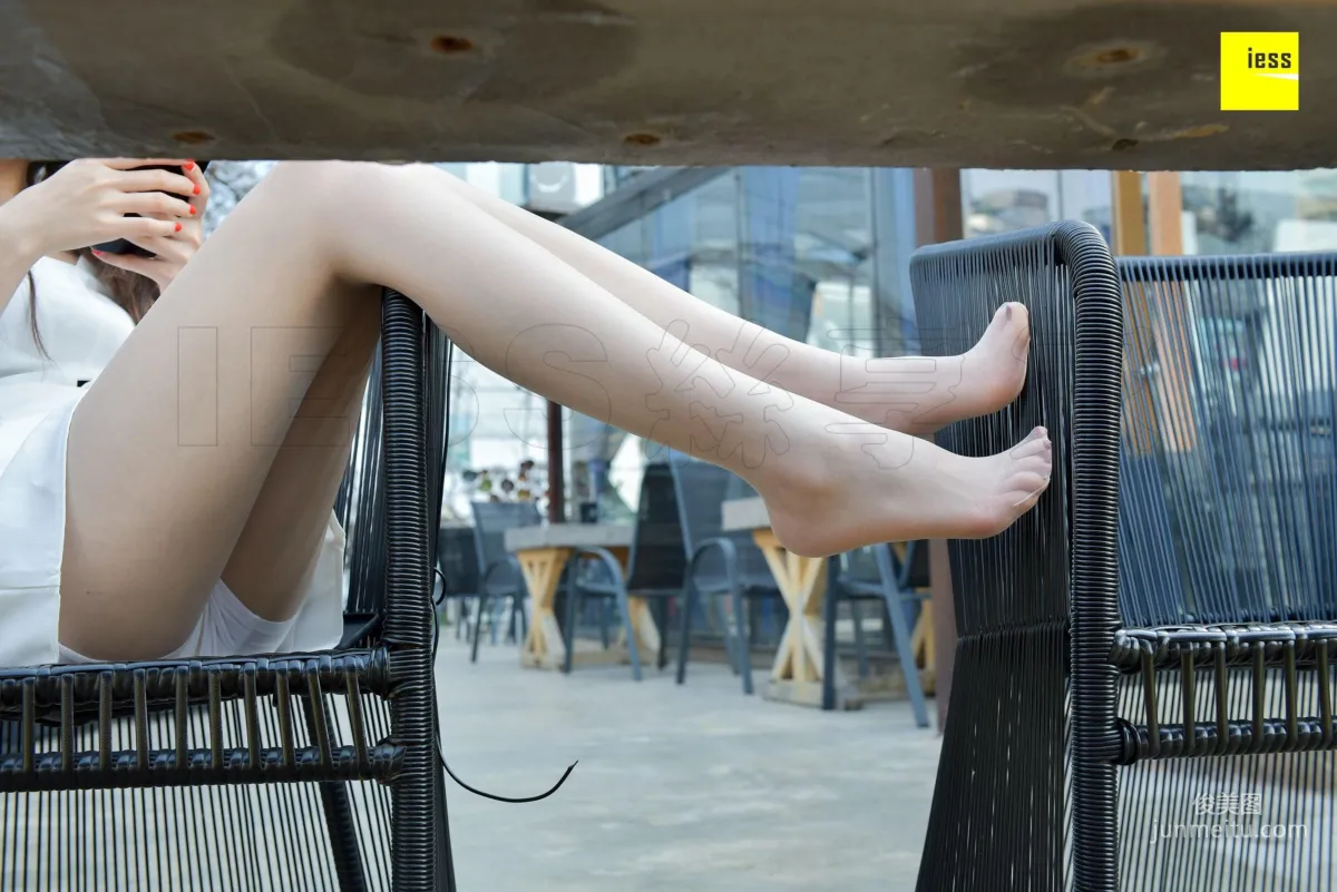 Qi Qi 'Silver Flats and Flesh Stockings' [One Thousand and One Nights] Stockings and Legs Photo Set photo 71