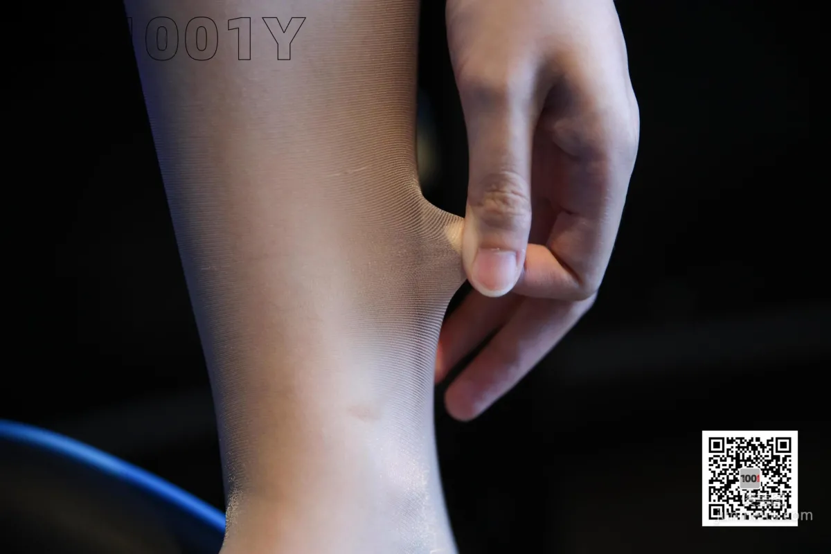 Tui Tui Internet Addiction Girl 2 [One Thousand and One Nights] Stockings and Beautiful Legs Photo Set photo 6