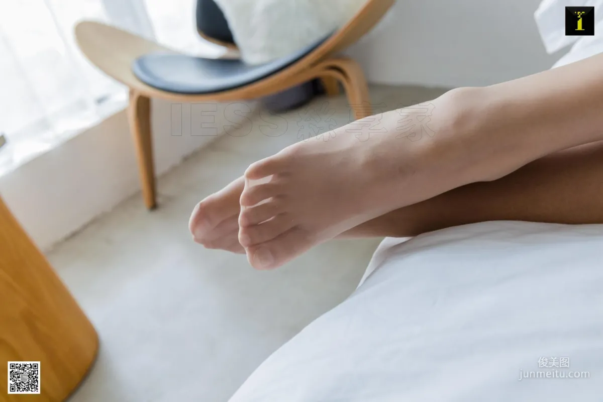 Wan Ping, Wan Ping's Purple Little Flower [One Thousand and One Nights] Beautiful Legs and Silk Feet Photo Set photo 20