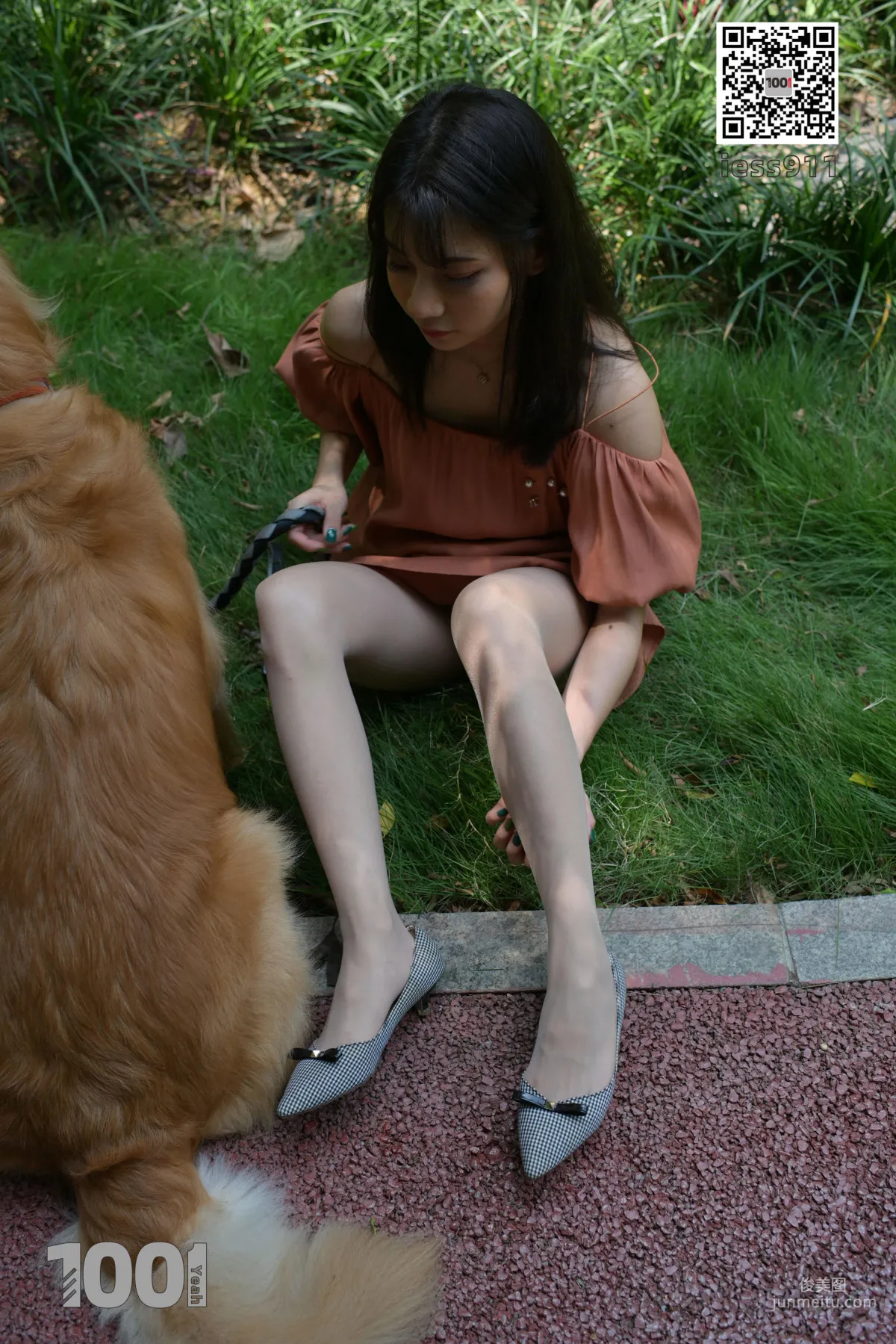 Zhen Zhen, Pets at Home 1 [One Thousand and One Nights] Stockings and Beautiful Legs Photo Set photo 51