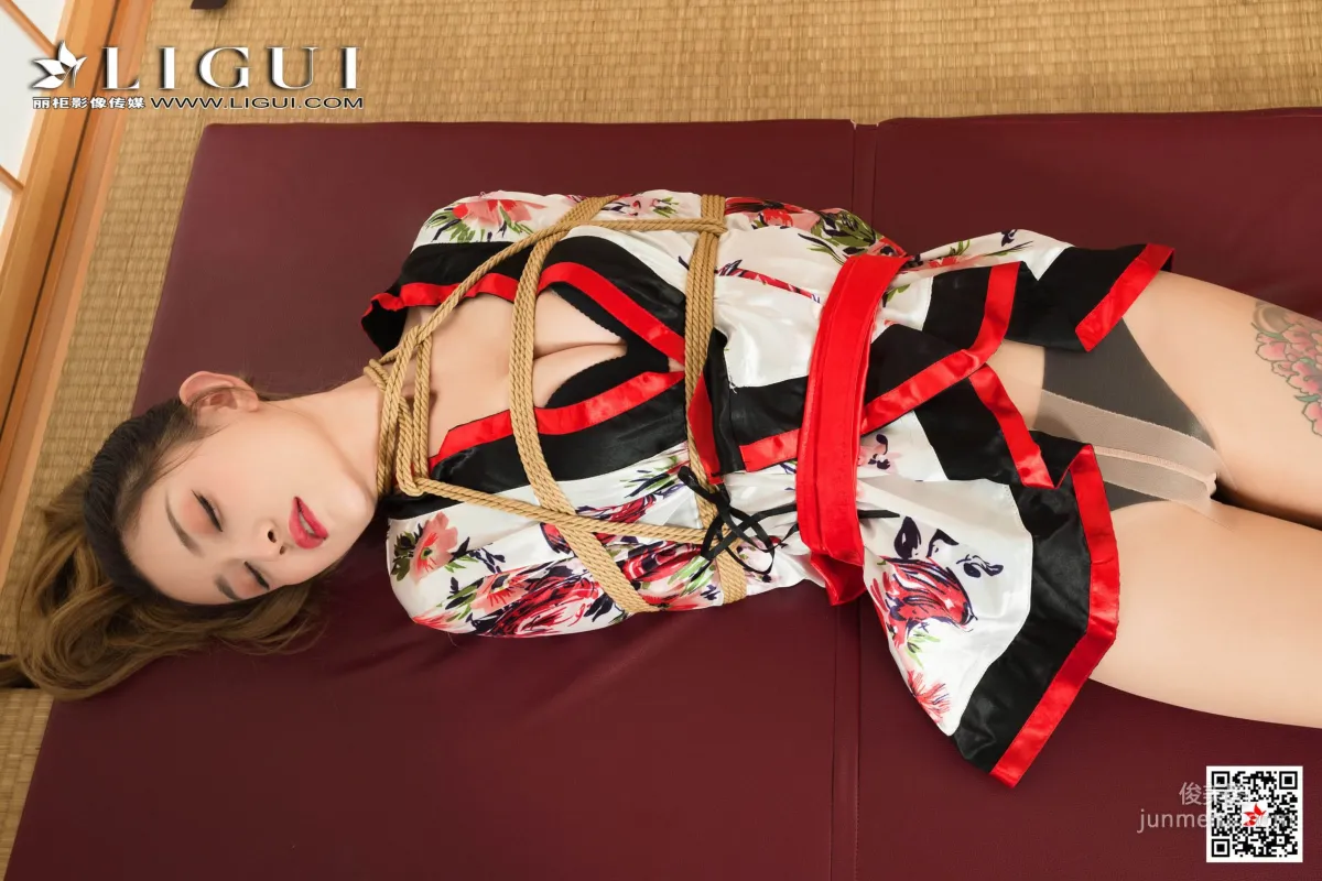 甜甜《繩藝捆綁絲襪人體攝影》 [麗櫃美束] 寫真集 47