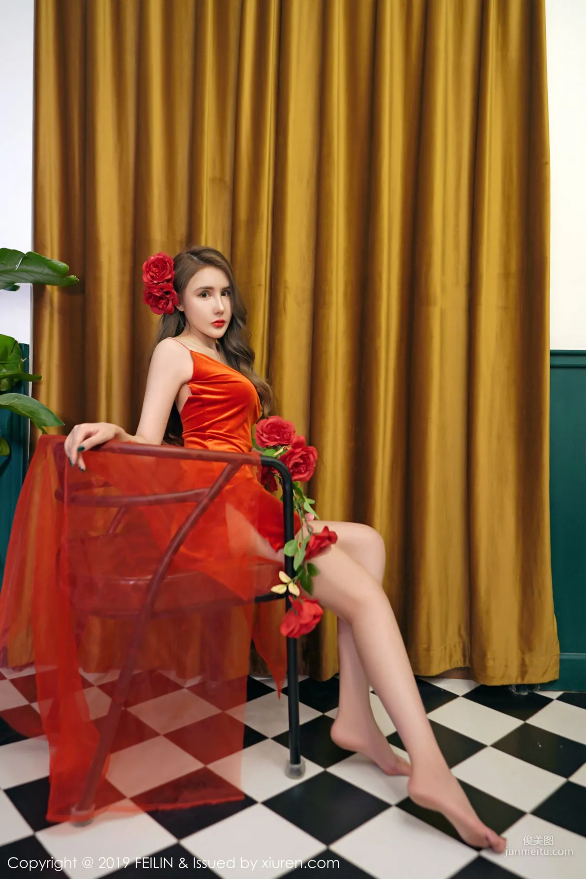 Wuyue yuer, Pretty Face and Slim Versatile Figure [FeiLin] VOL.200 Photo Set photo 19
