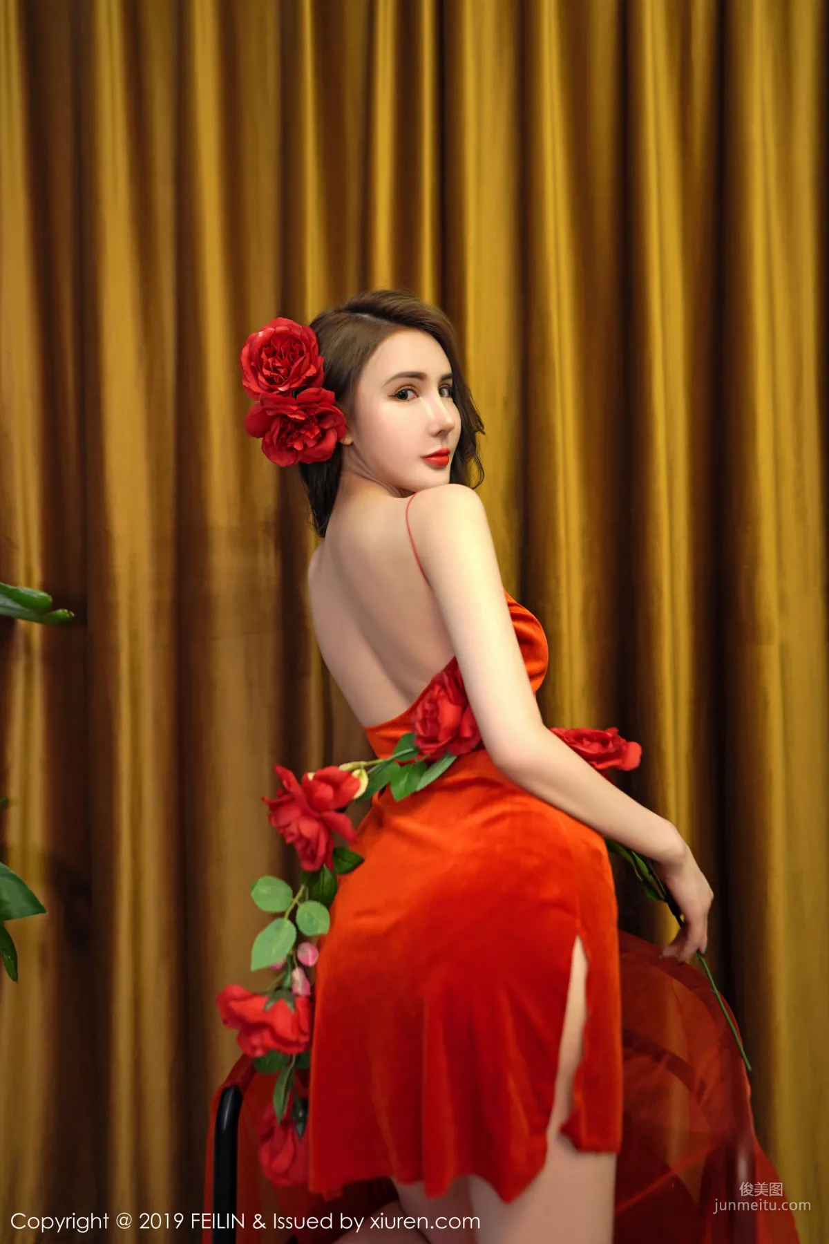 Wuyue yuer, Pretty Face and Slim Versatile Figure [FeiLin] VOL.200 Photo Set photo 14