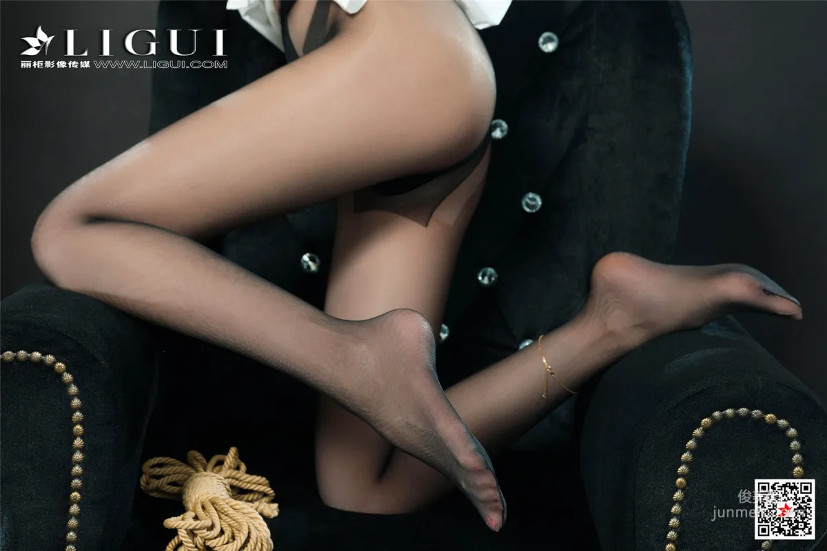 Liang Er, Black Stockings and Rope Art Body Photography [Ligui] Photo Set photo 52
