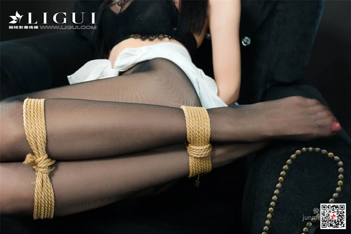 Liang Er, Black Stockings and Rope Art Body Photography [Ligui] Photo Set photo 44