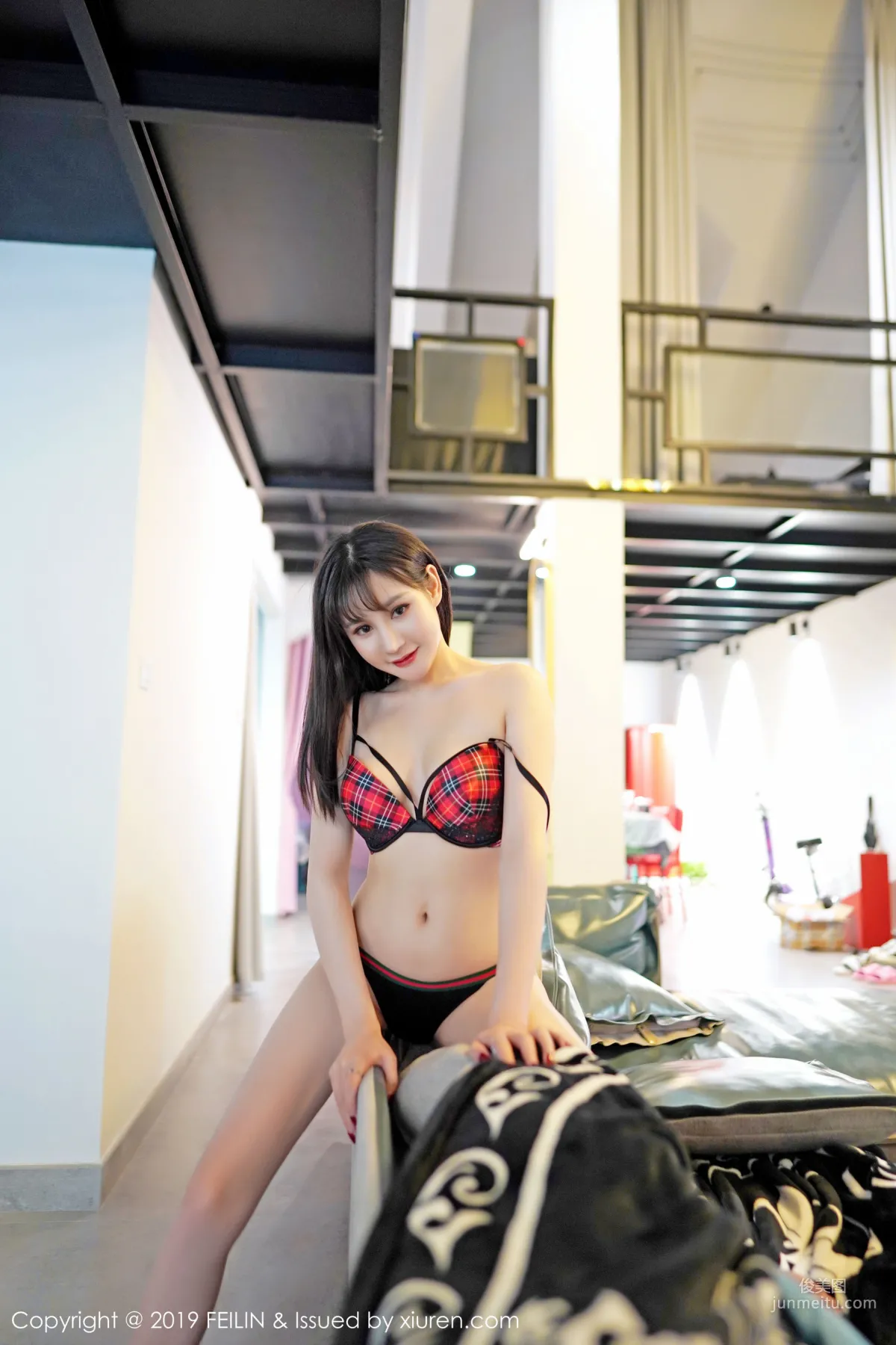 Celina Qingyan, Sweet and Lovely Looks [FeiLin] VOL.205 Photo Set photo 2