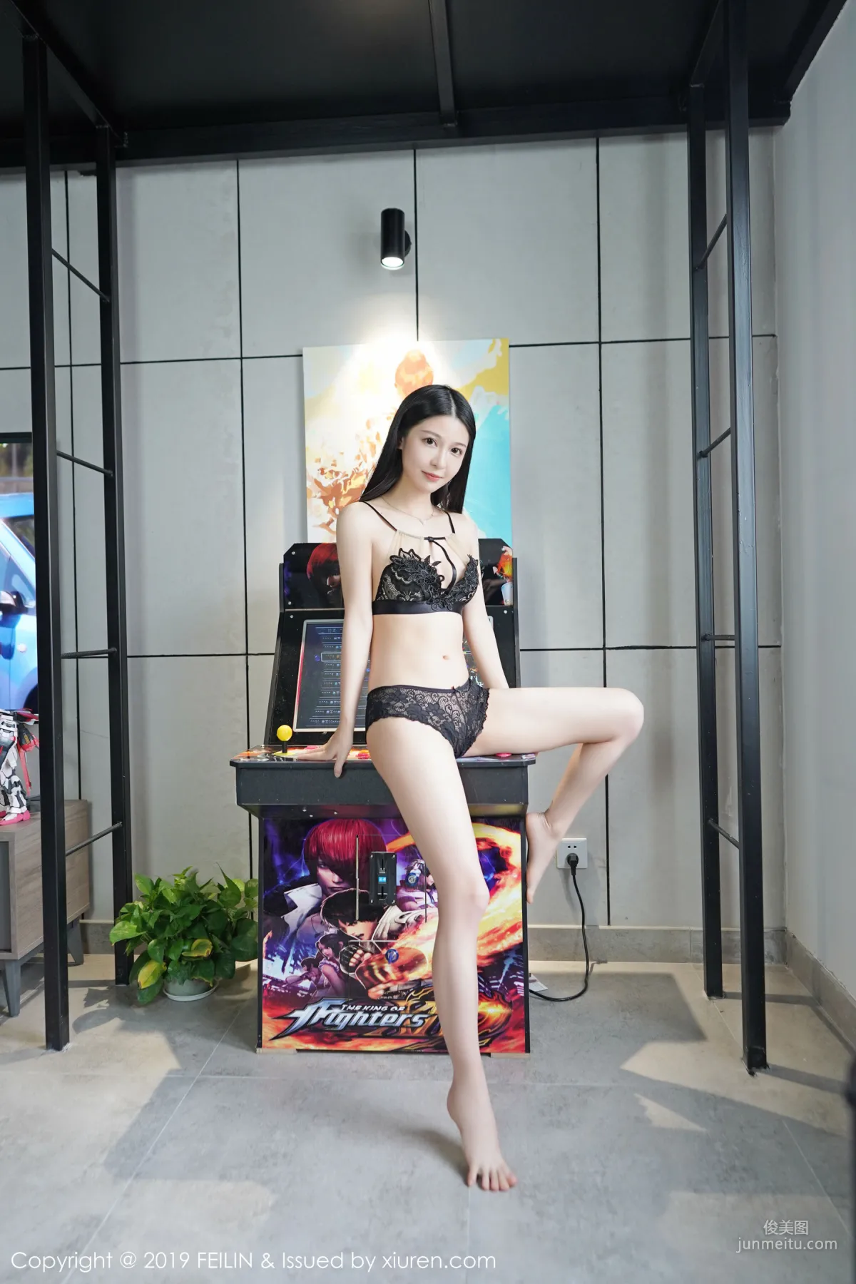 luna Zhang Jingyan, Slim Figure and Delicate Posture [FeiLin] VOL.207 Photo Set photo 48