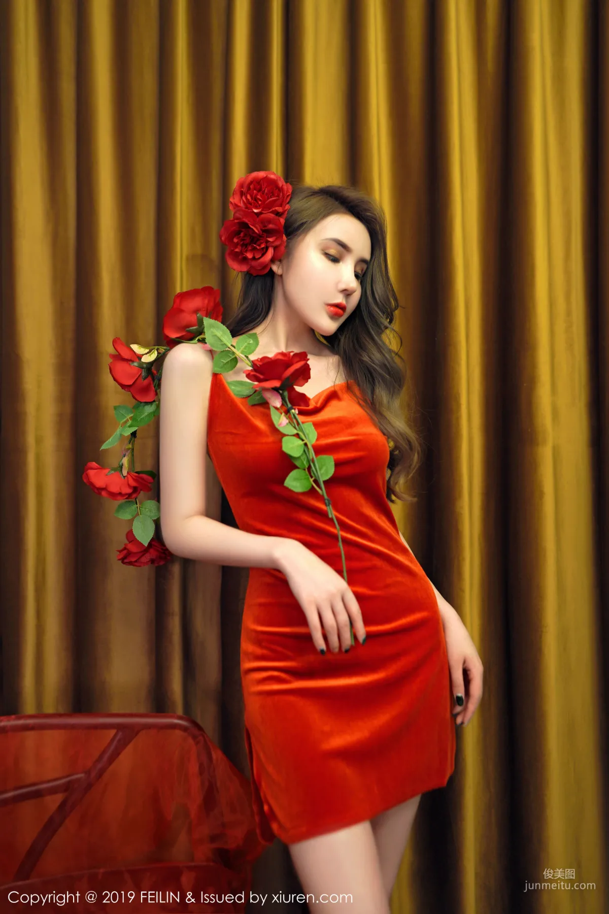 Wuyue yuer, Pretty Face and Slim Versatile Figure [FeiLin] VOL.200 Photo Set photo 20