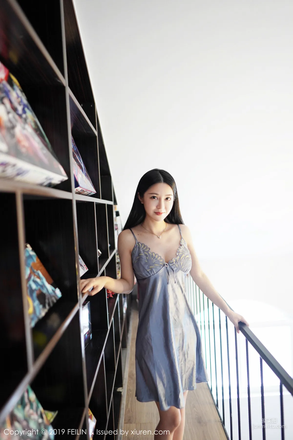 luna Zhang Jingyan, Slim Figure and Delicate Posture [FeiLin] VOL.207 Photo Set photo 31