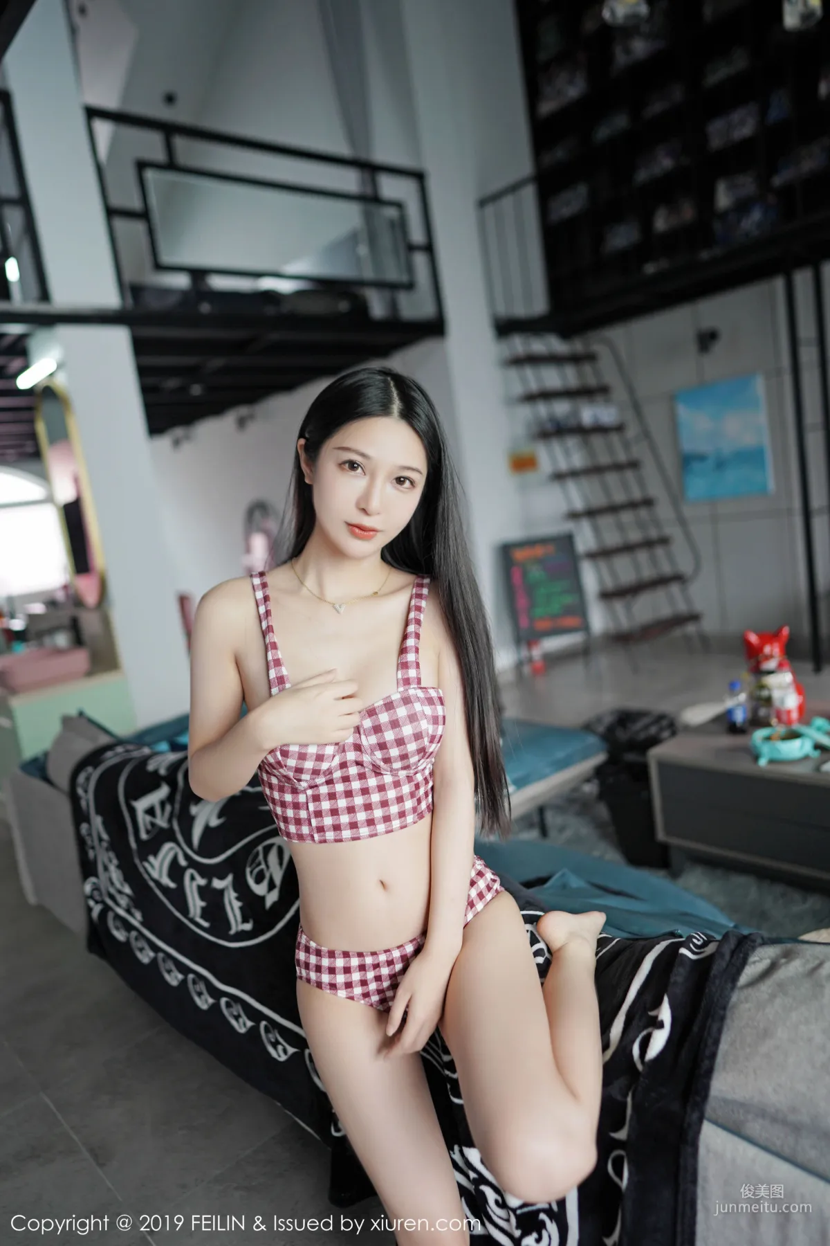 luna Zhang Jingyan, Slim Figure and Delicate Posture [FeiLin] VOL.207 Photo Set photo 23