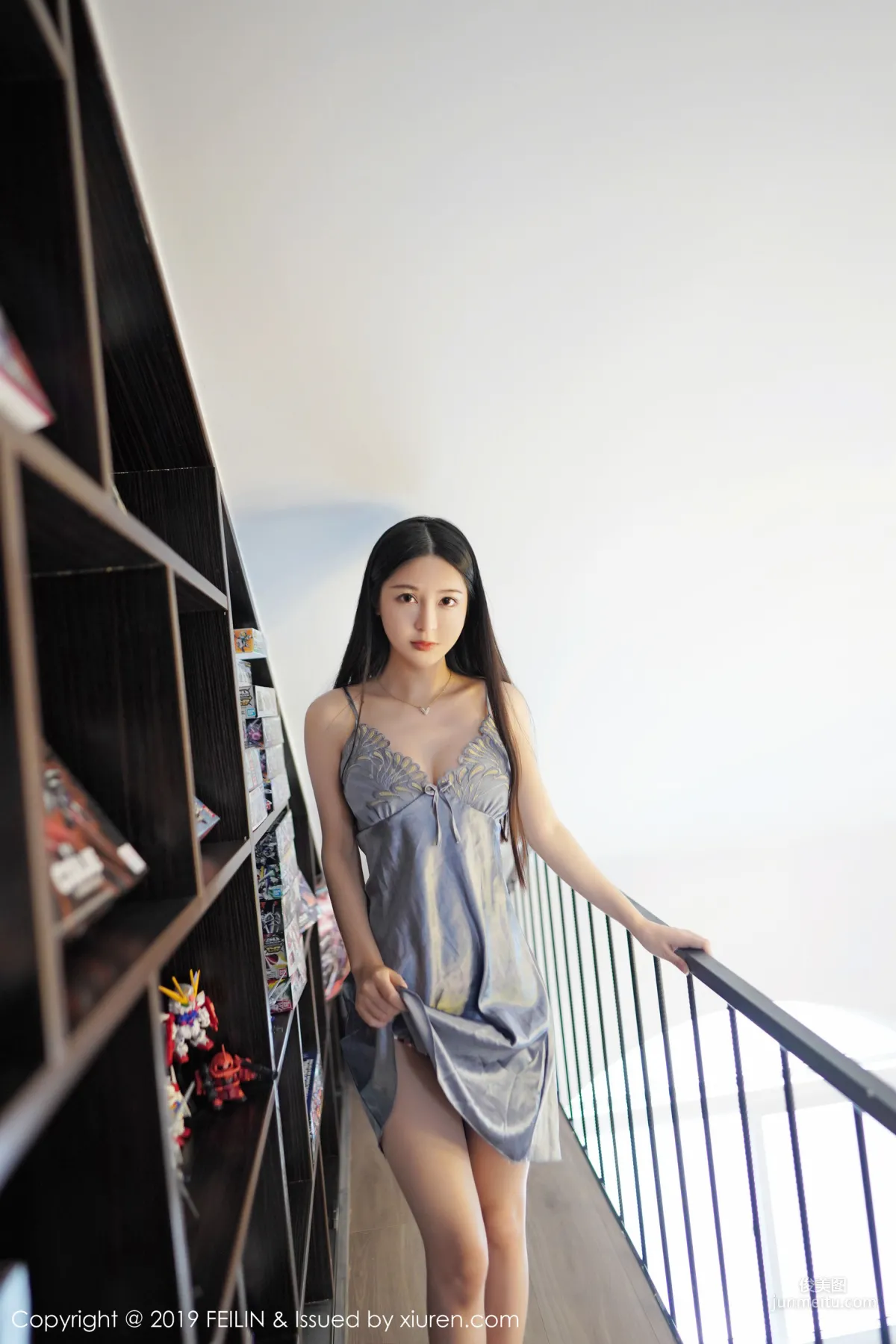 luna Zhang Jingyan, Slim Figure and Delicate Posture [FeiLin] VOL.207 Photo Set photo 40