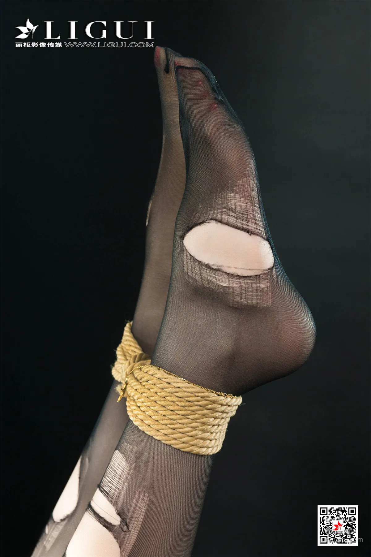 Liang Er, Black Stockings and Rope Art Body Photography [Ligui] Photo Set photo 18