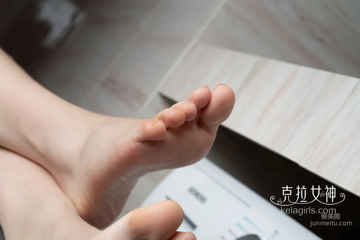 Qianqian, Slender Feet and Clever Toes [Kelagirls] Photo Set photo 39