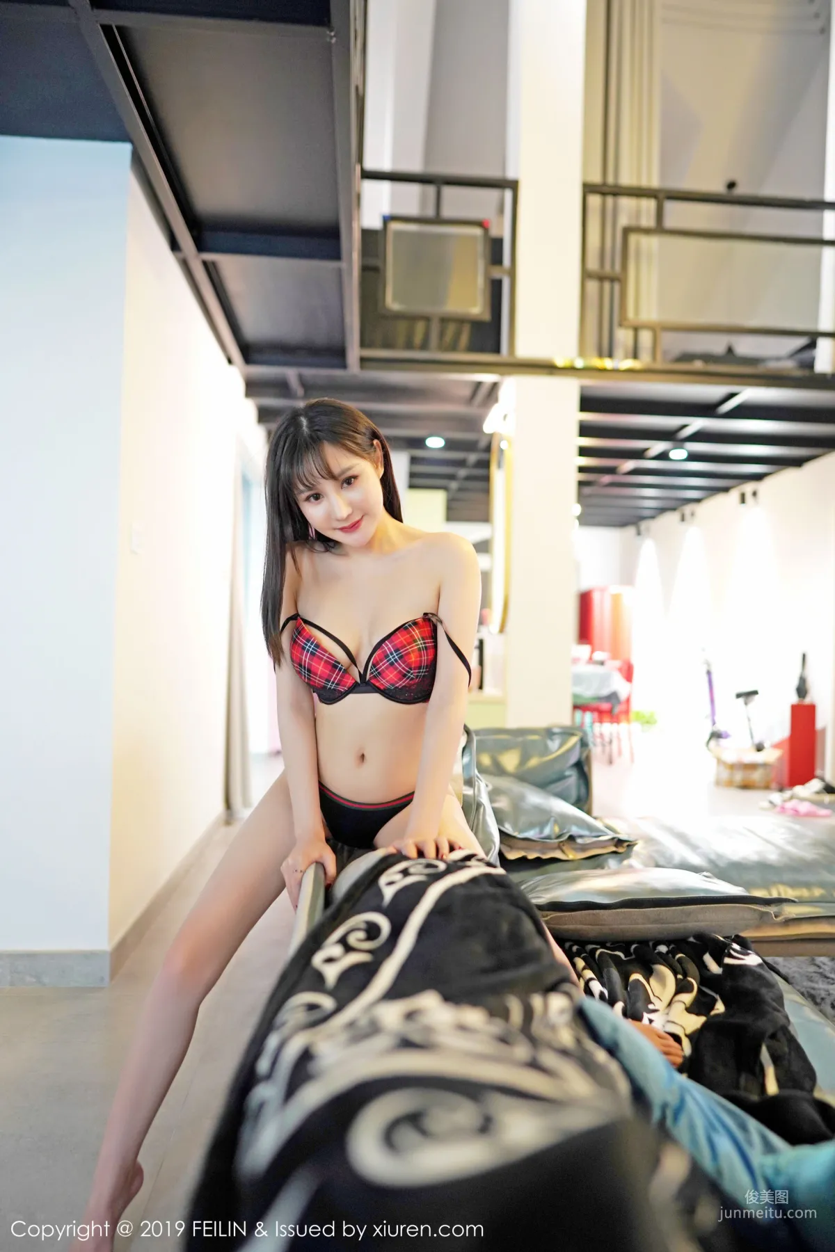 Celina Qingyan, Sweet and Lovely Looks [FeiLin] VOL.205 Photo Set photo 3